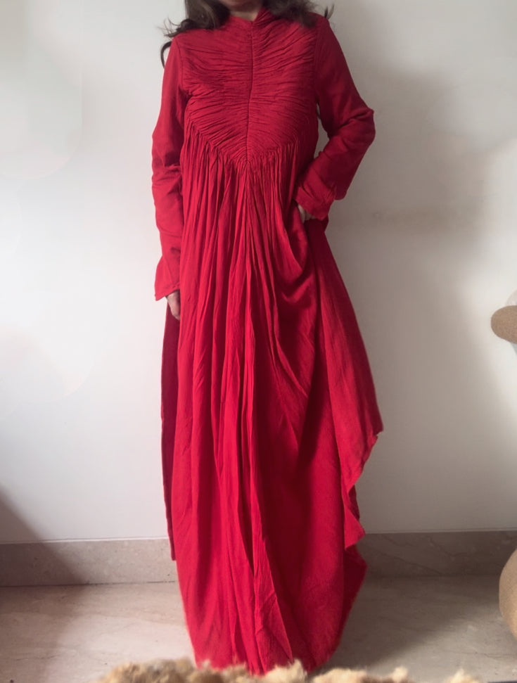 The Horizon Blush Set With Sleeves : Red
