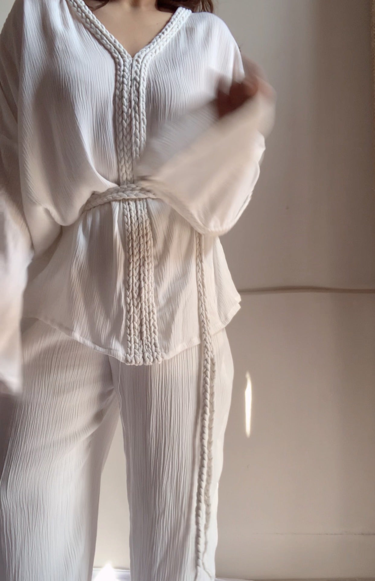 The Hestia : White