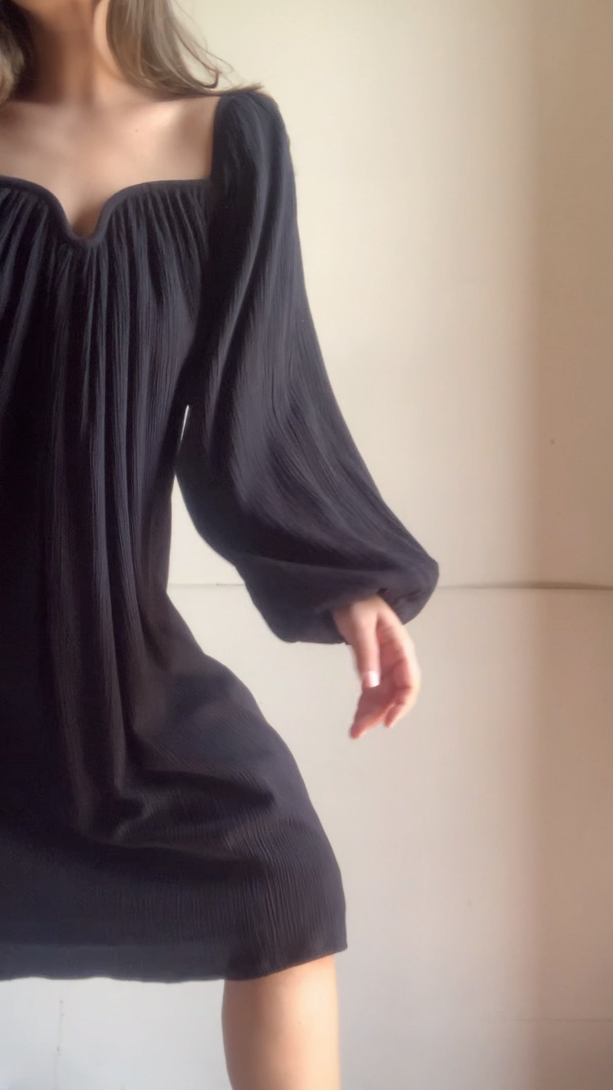 The Valentina Dress : Black