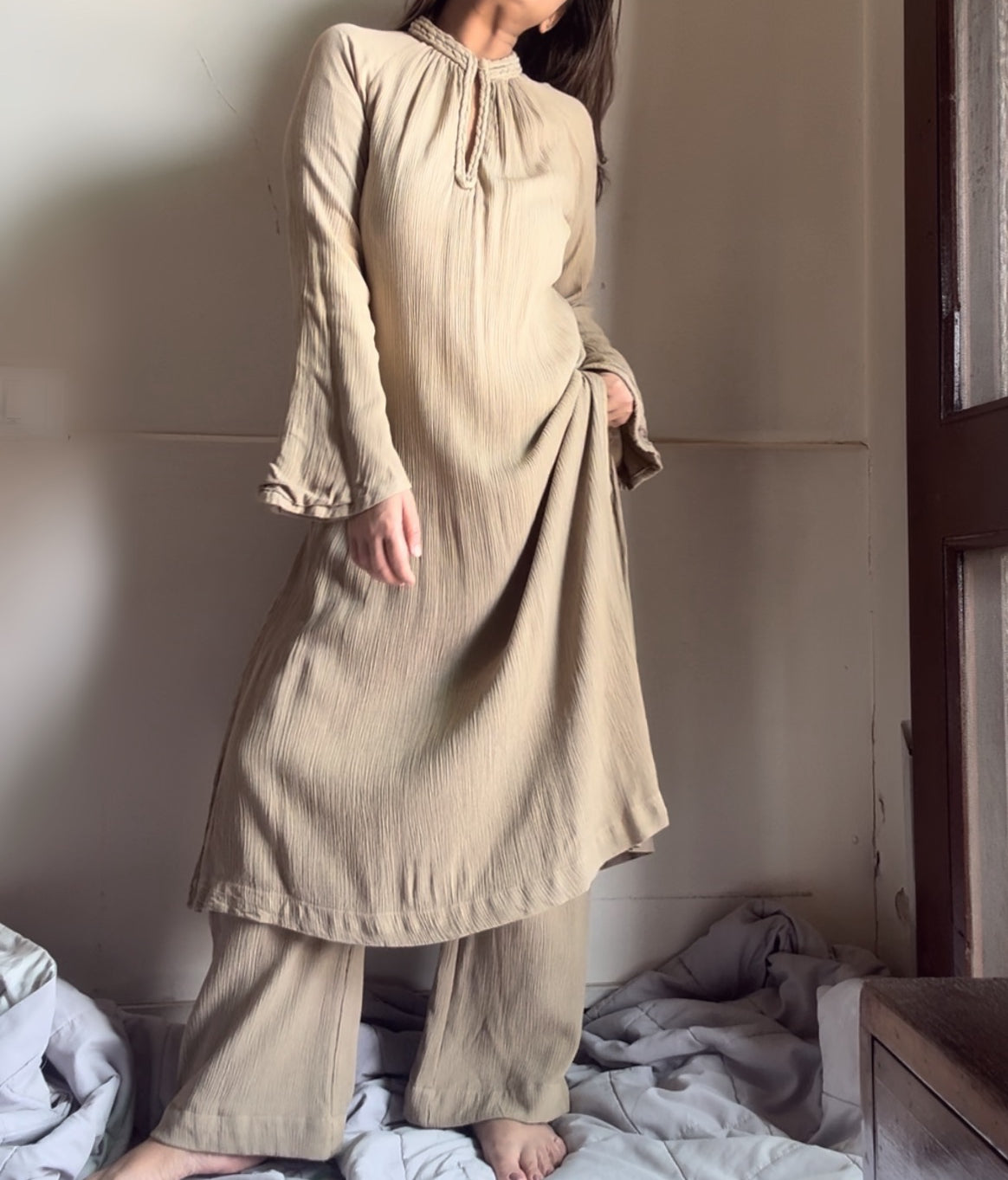 The Mira Set Sleeves : Light Beige Ombré
