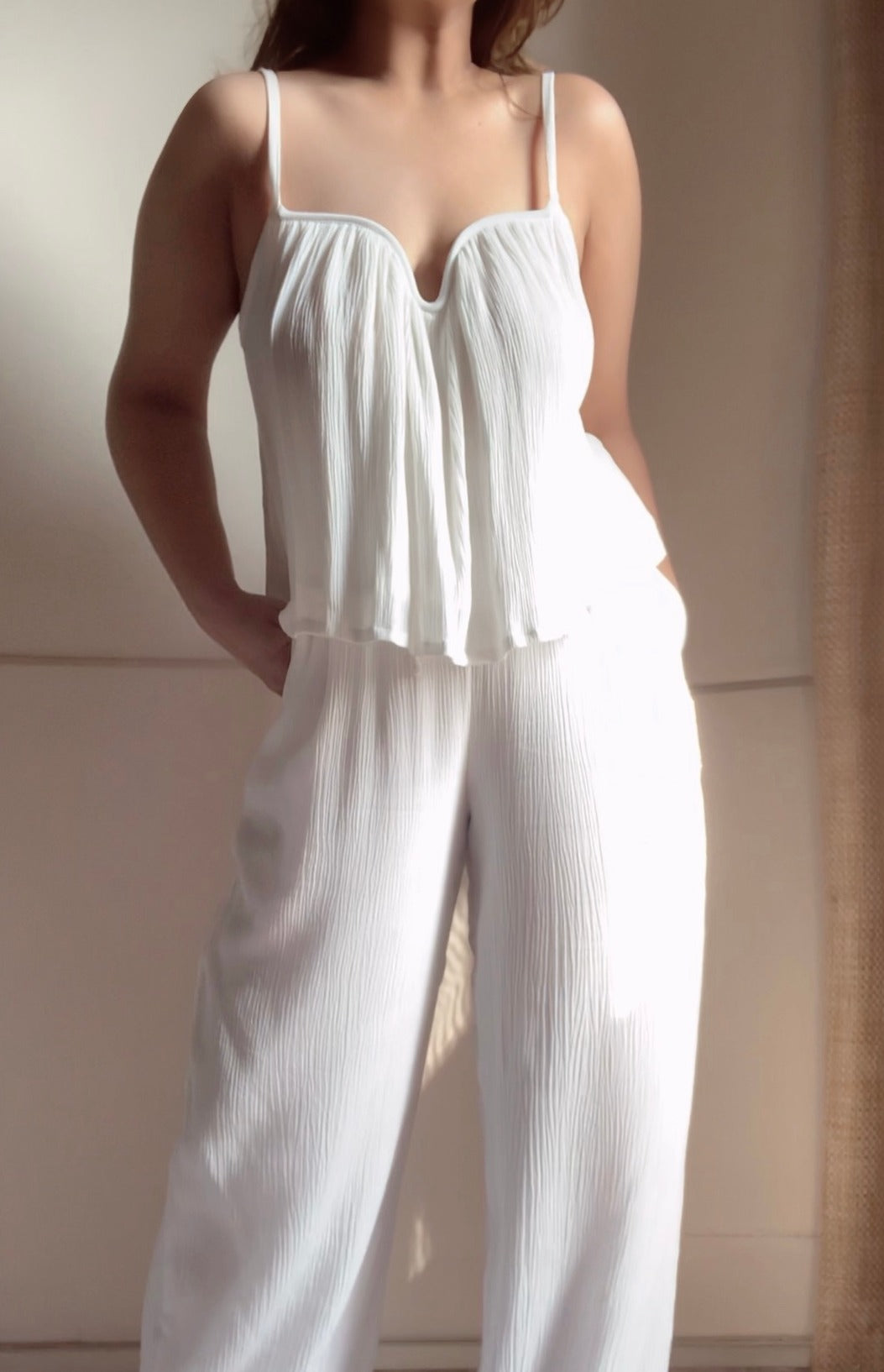 The Scallop Set : White