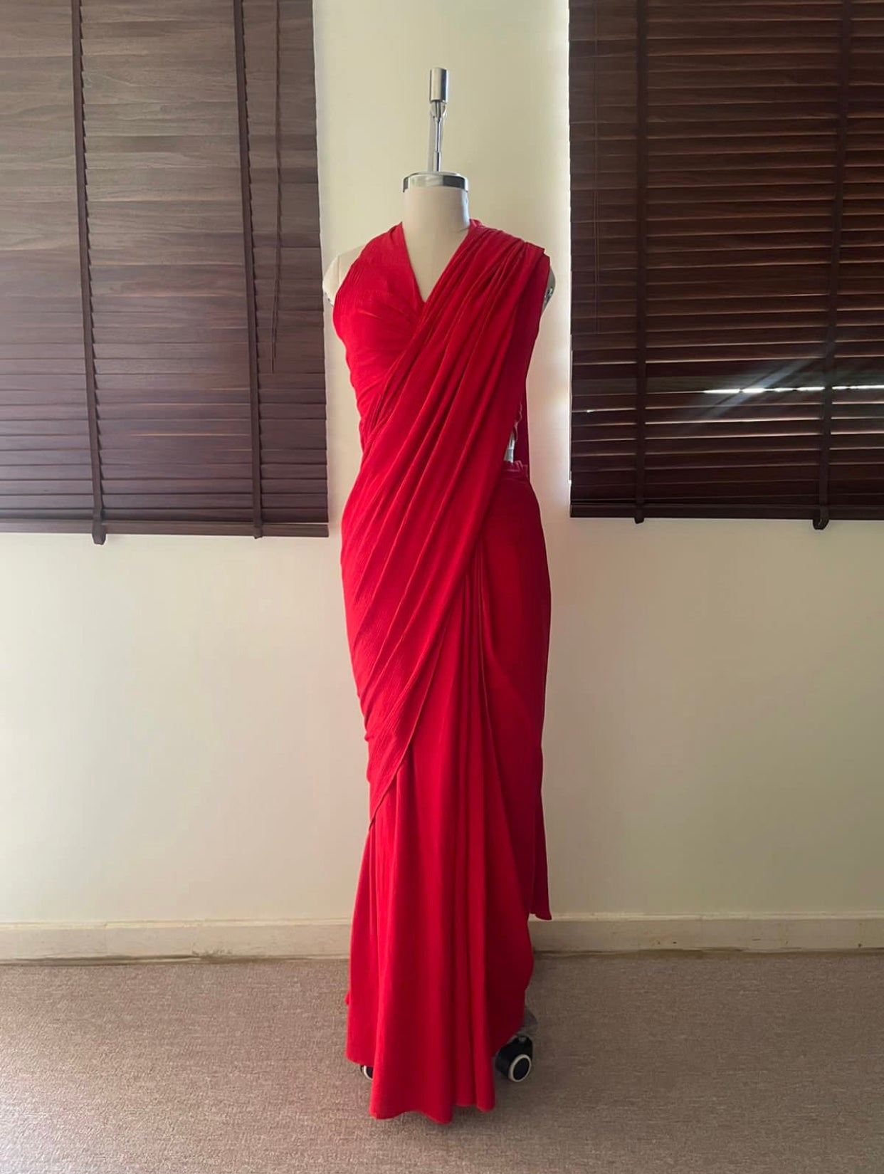 The Pre Draped Saree With Blouse : Red