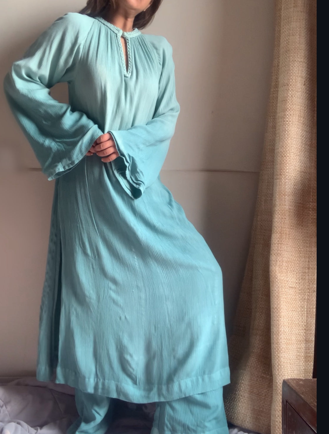 The Mira Set Sleeves : Light Teal Ombré