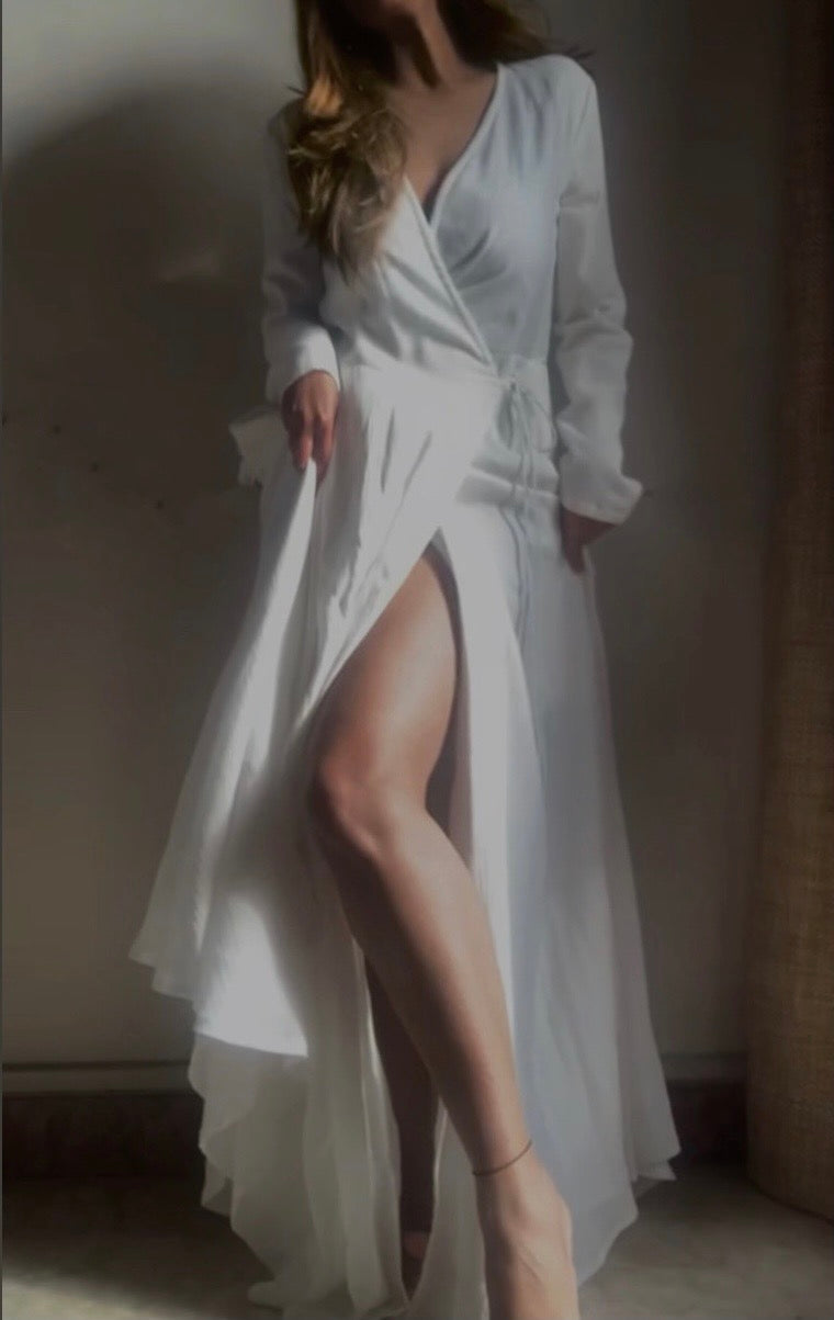 THE SELENA : White