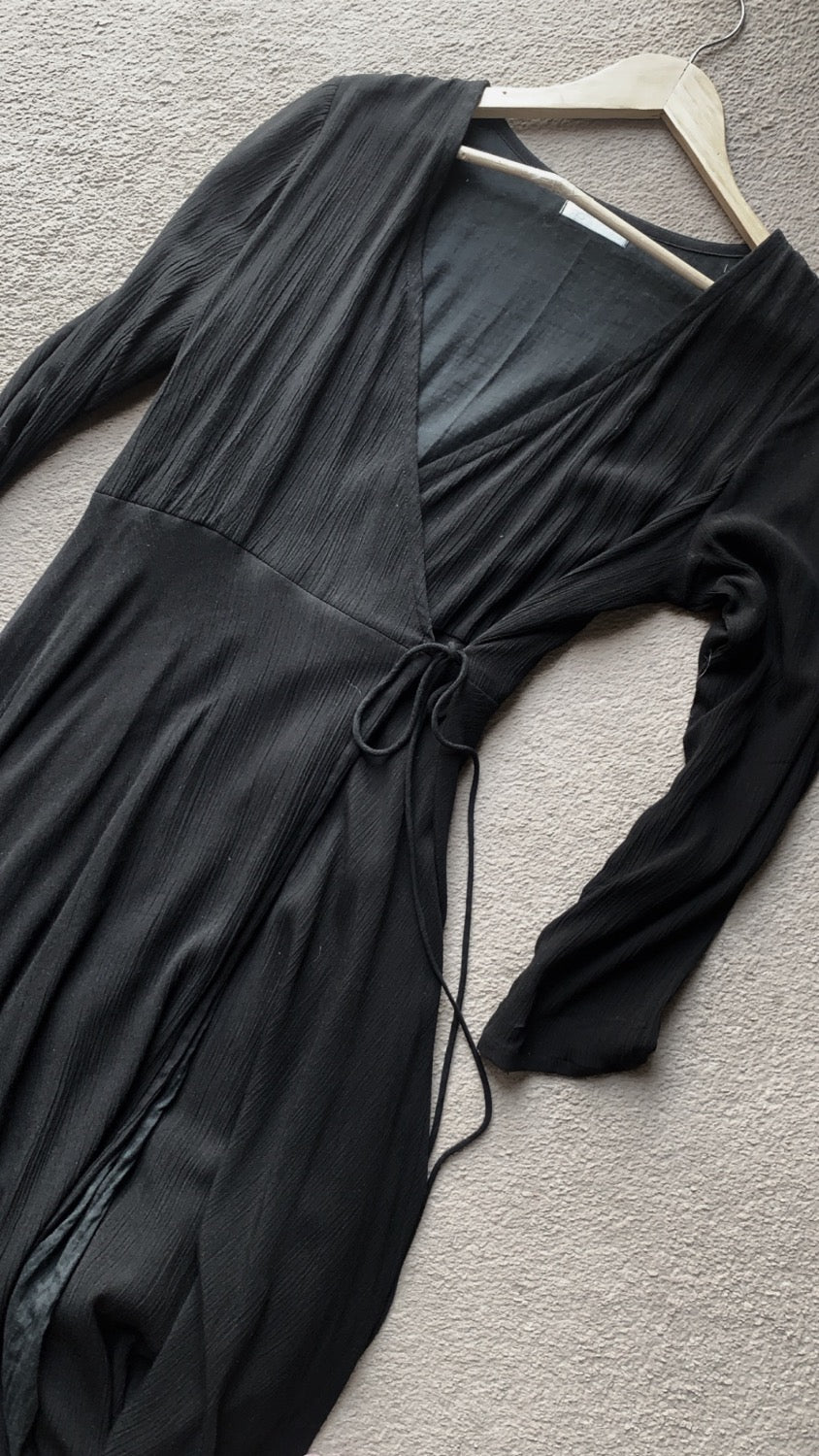 THE SELENA ~ in Black