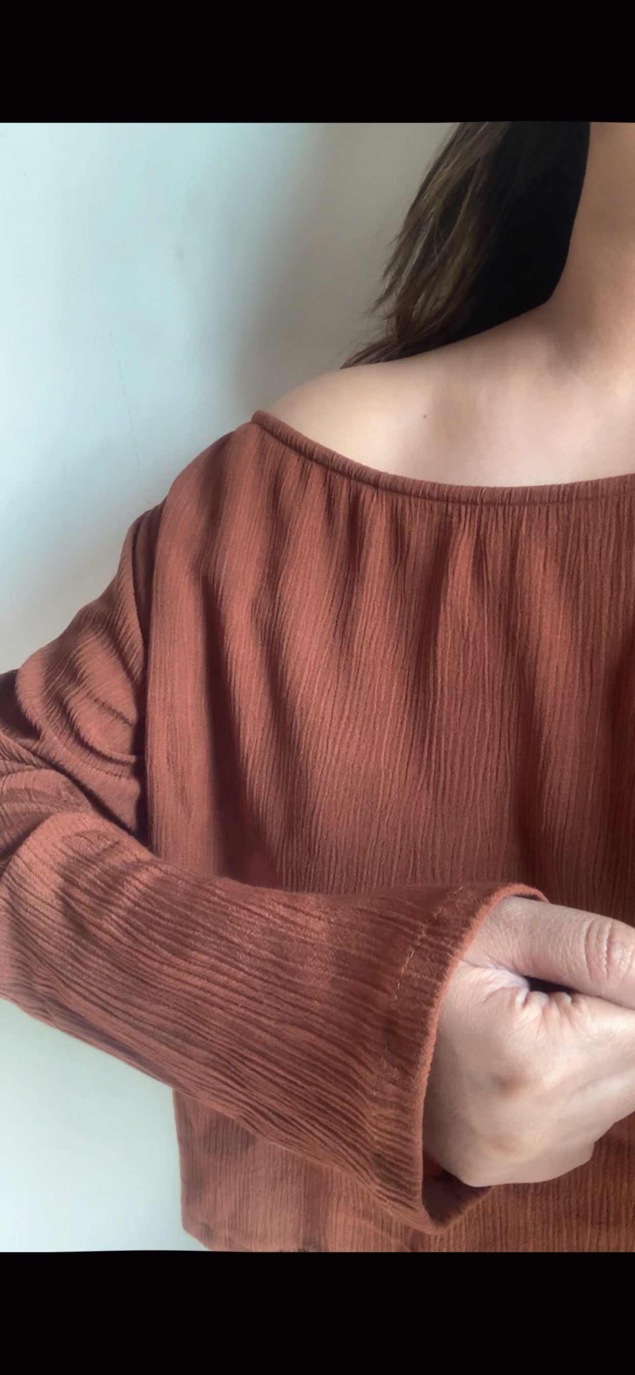 The Valencia : Brown