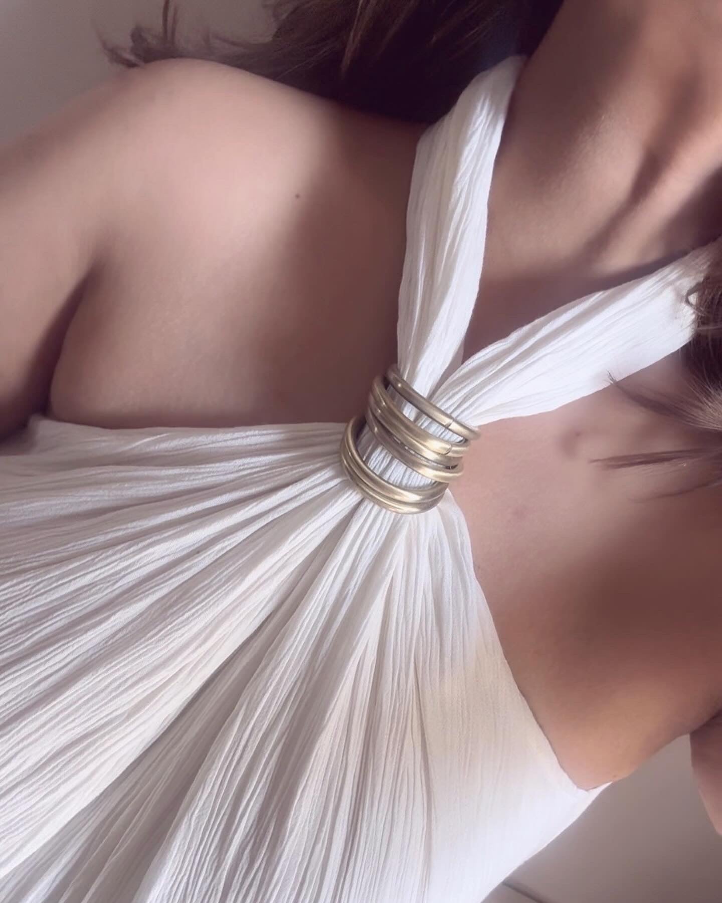 The Gloria Long Aurum : White