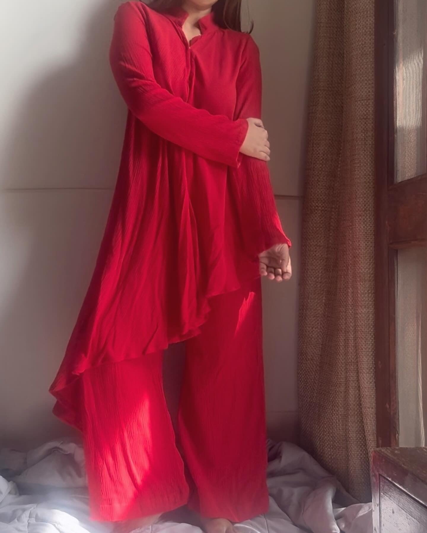 The Cora Set With Sleeves : Red