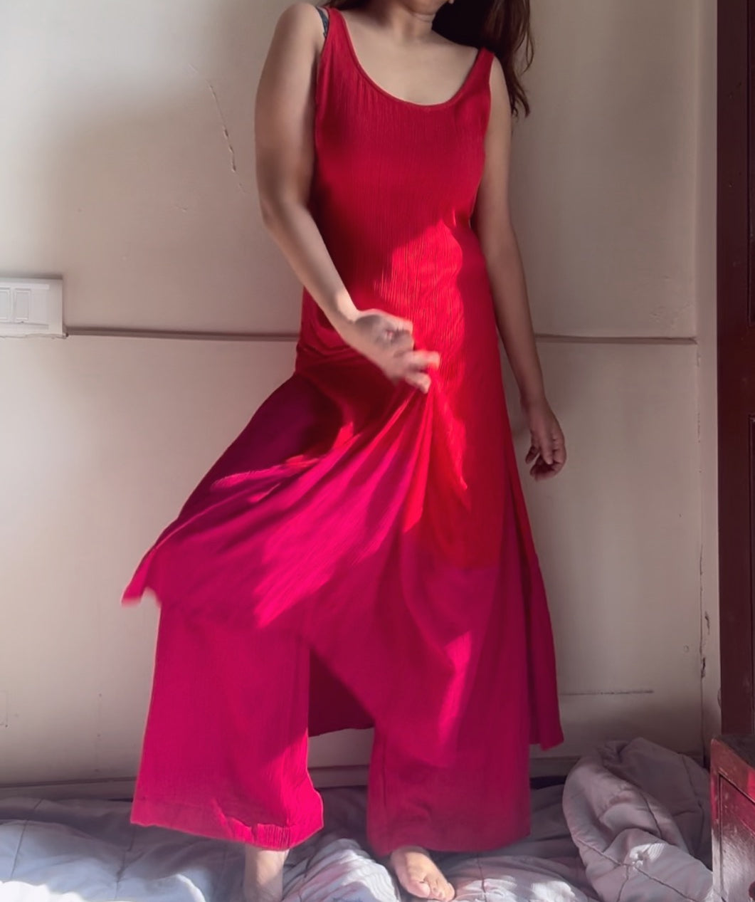 The Scarlet Lagoon : Red And Fuchsia