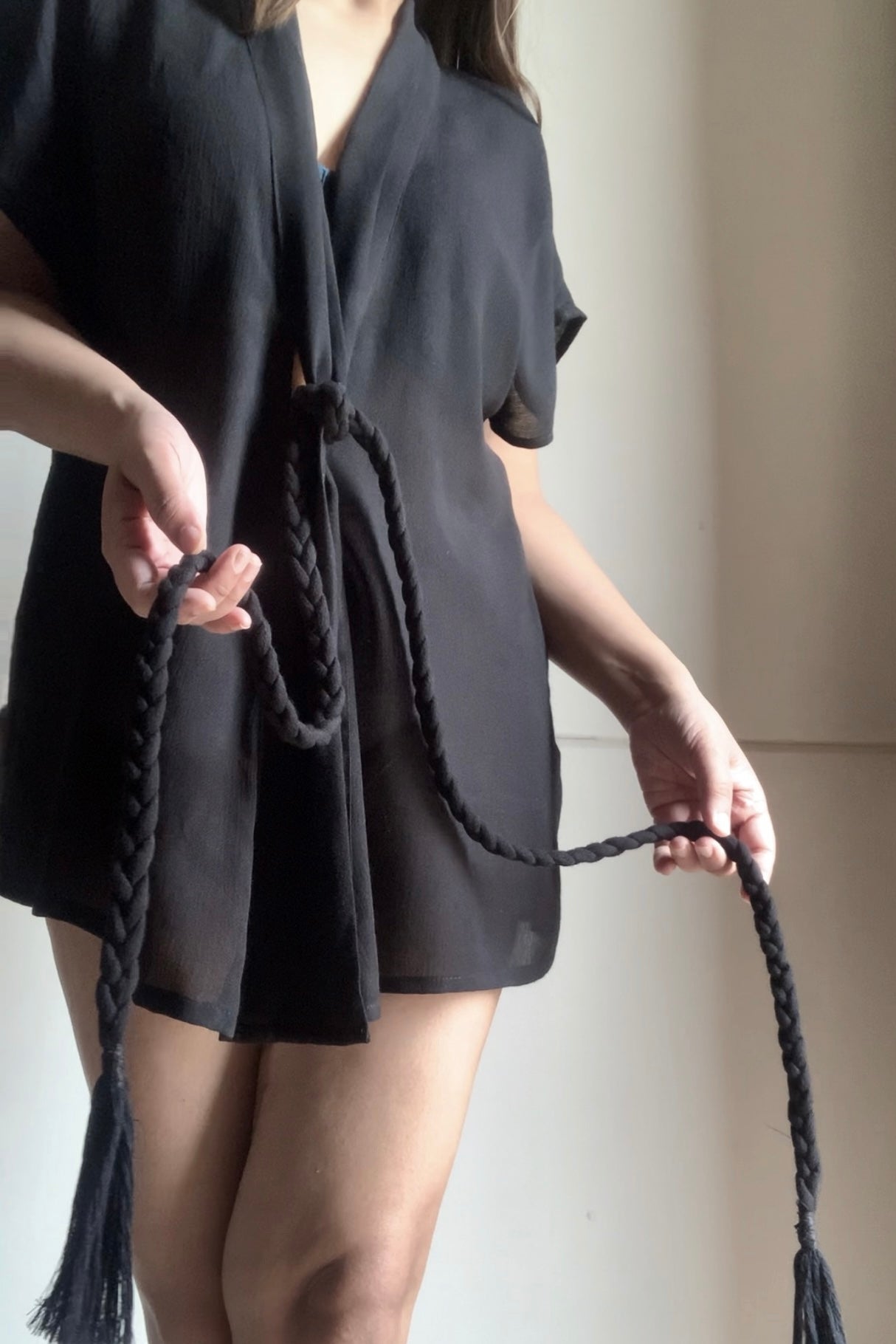 THE ALEXANRA TOP : Black