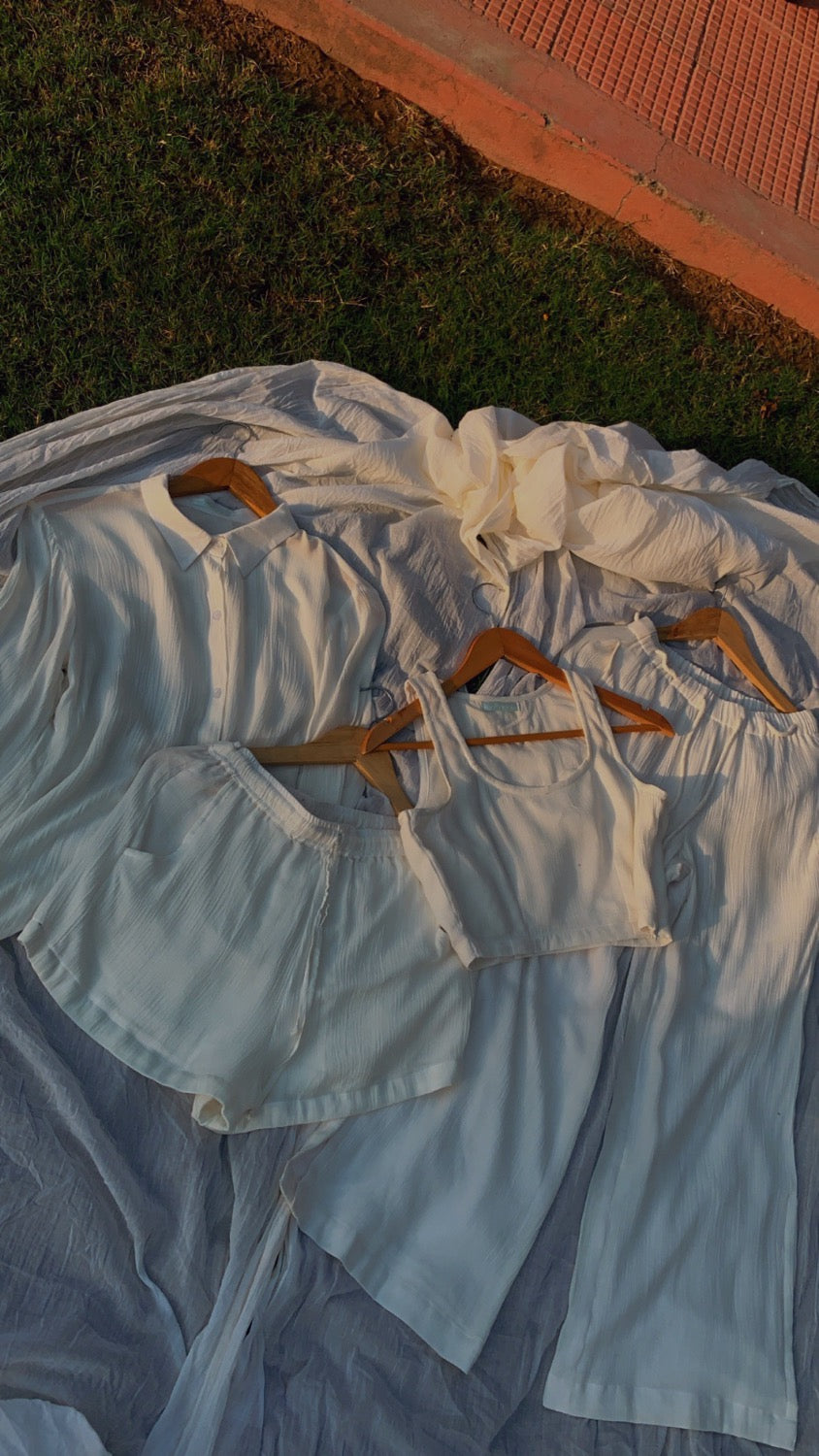 CRINKLED COTTON 4 PIECE SET ~ white