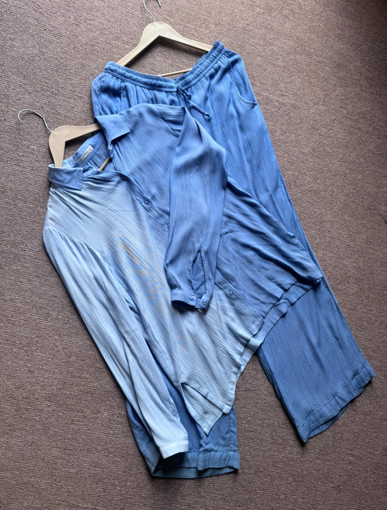 The Aura Set : Light Blue Ombré