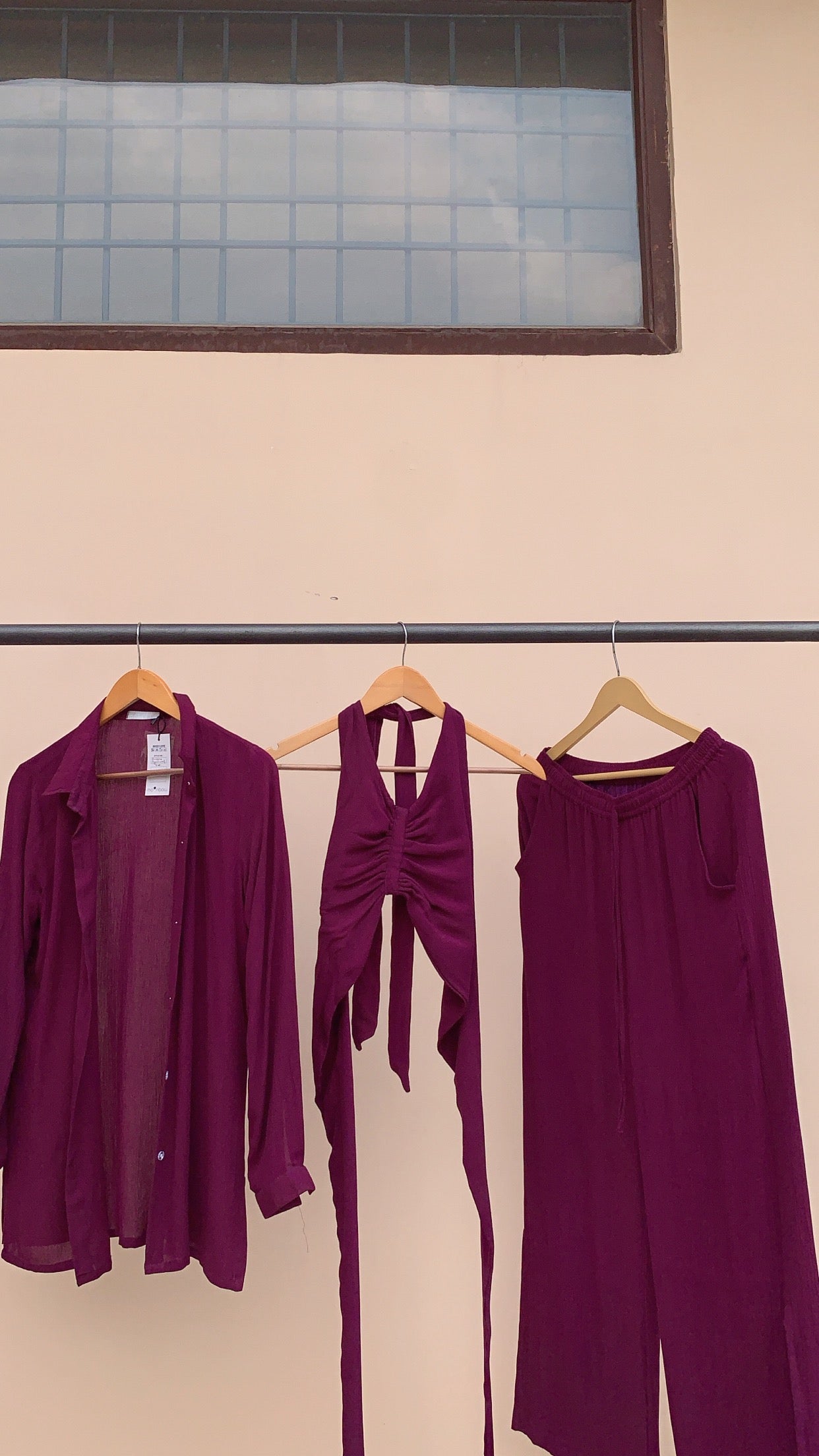 The WHITSUNDAY SET : Burgundy