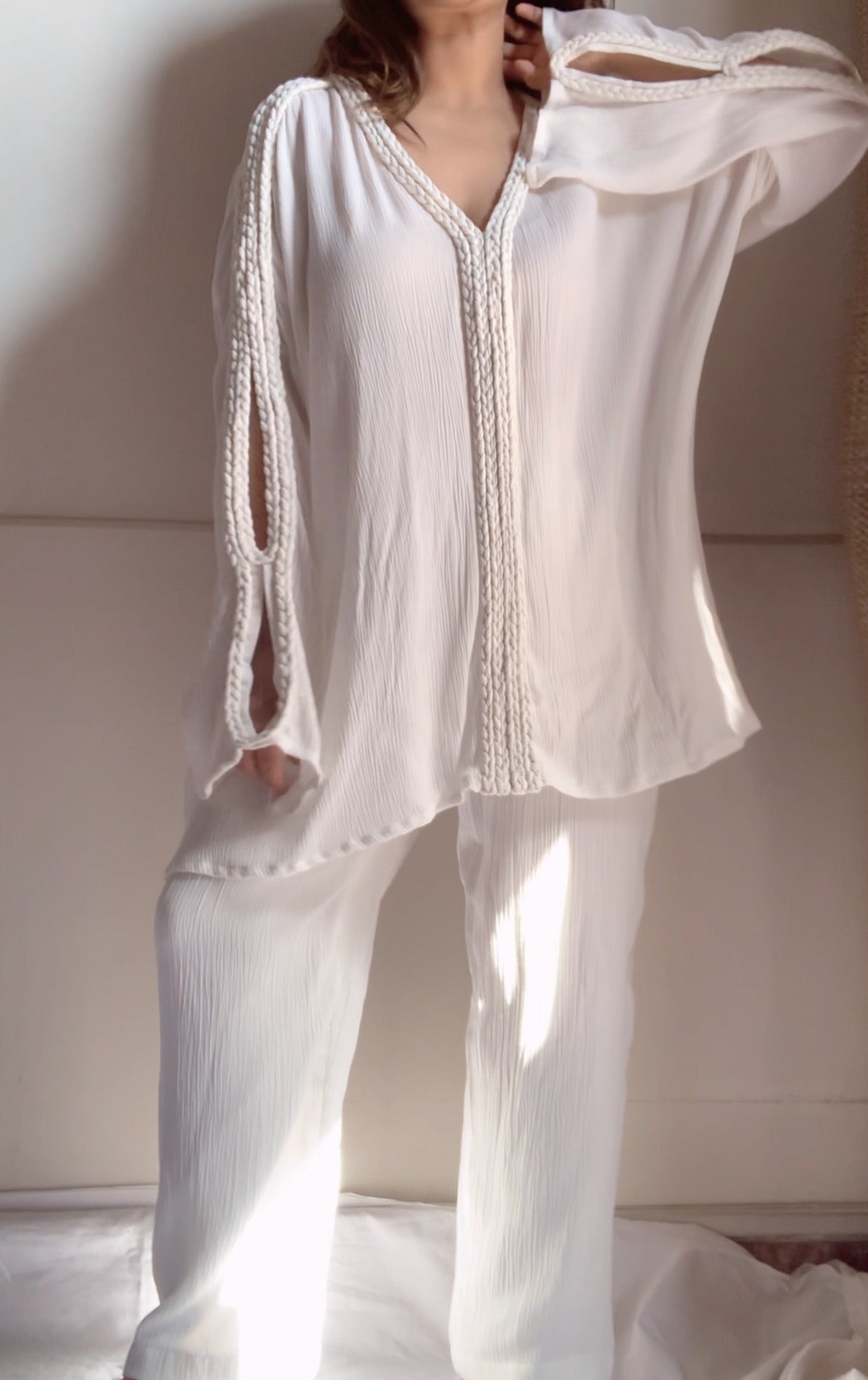 The Hestia : White