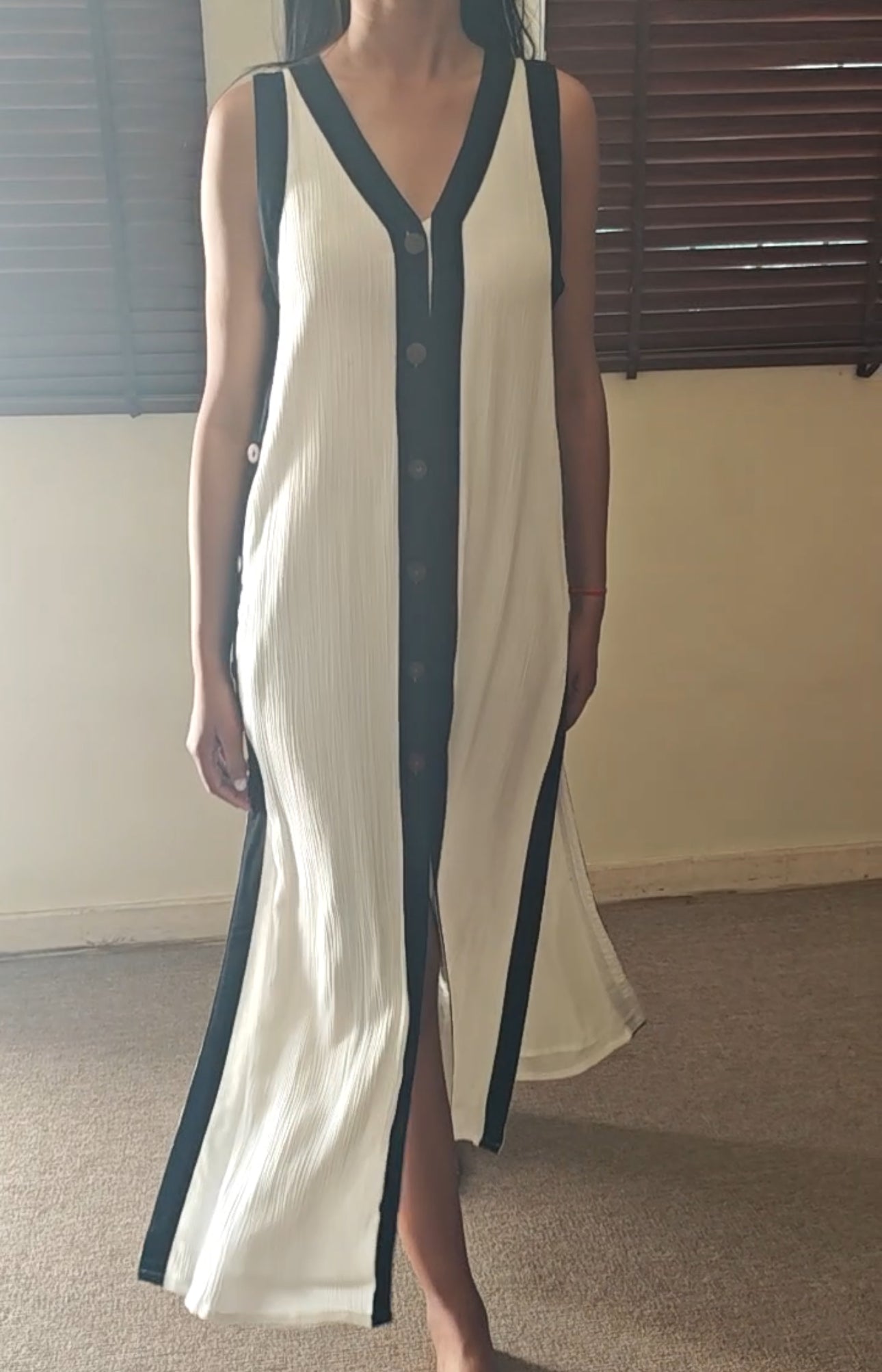 The Juliet : White And Black