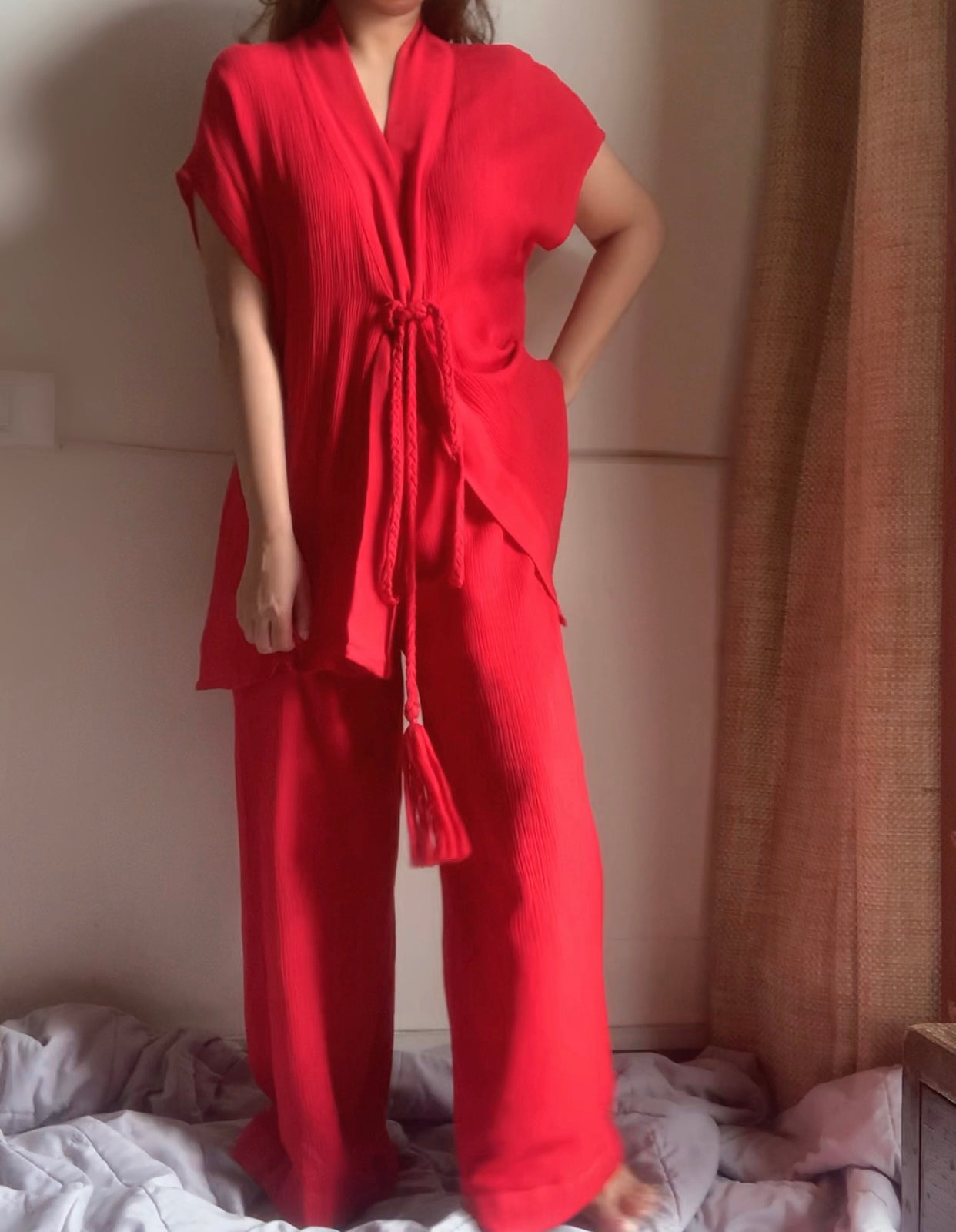 THE ALEXANDRA : Red