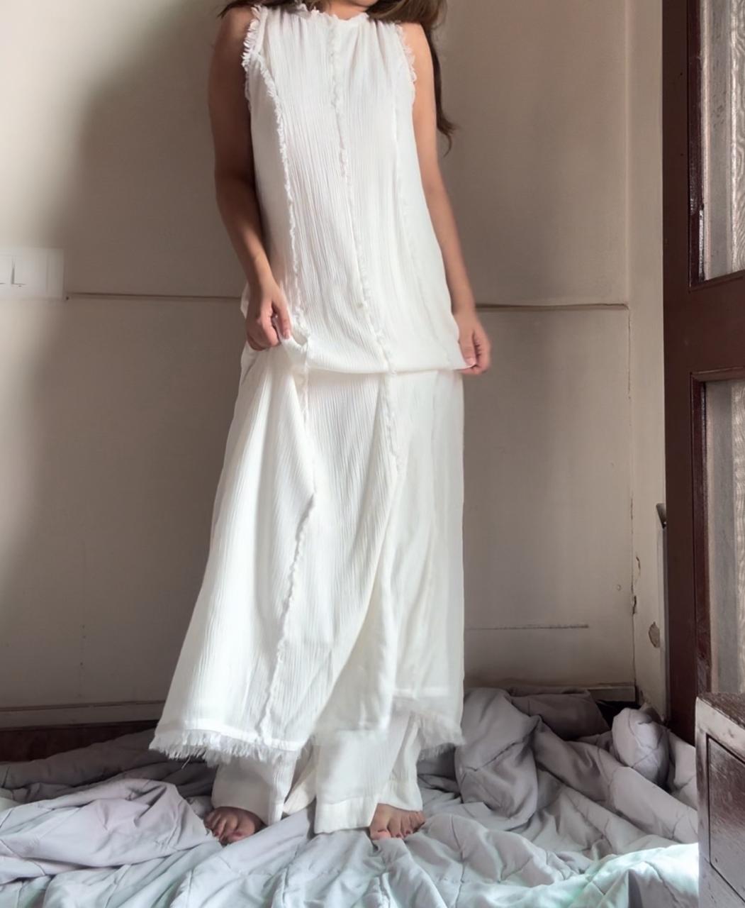 The Zaria Set : White