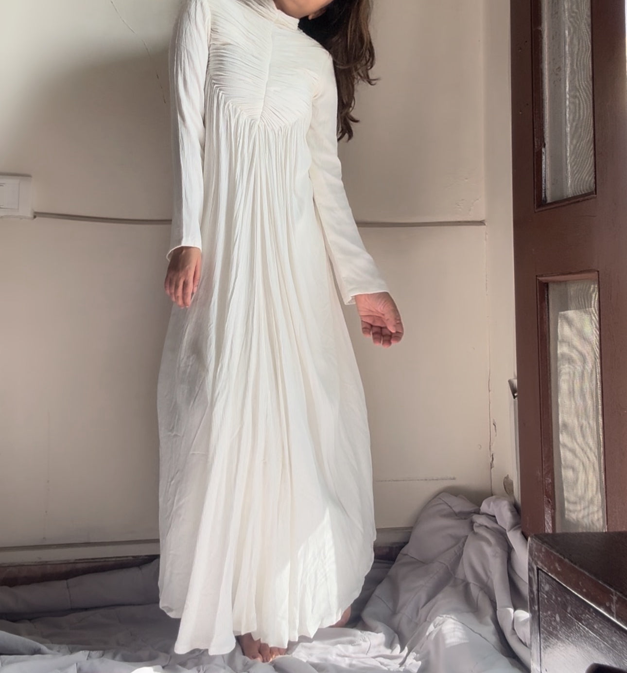 The Horizon Blush Set With Sleeves : White