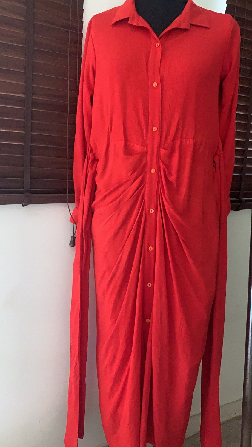 THE GODDESS OF EARTH DRESS : Cherry Red