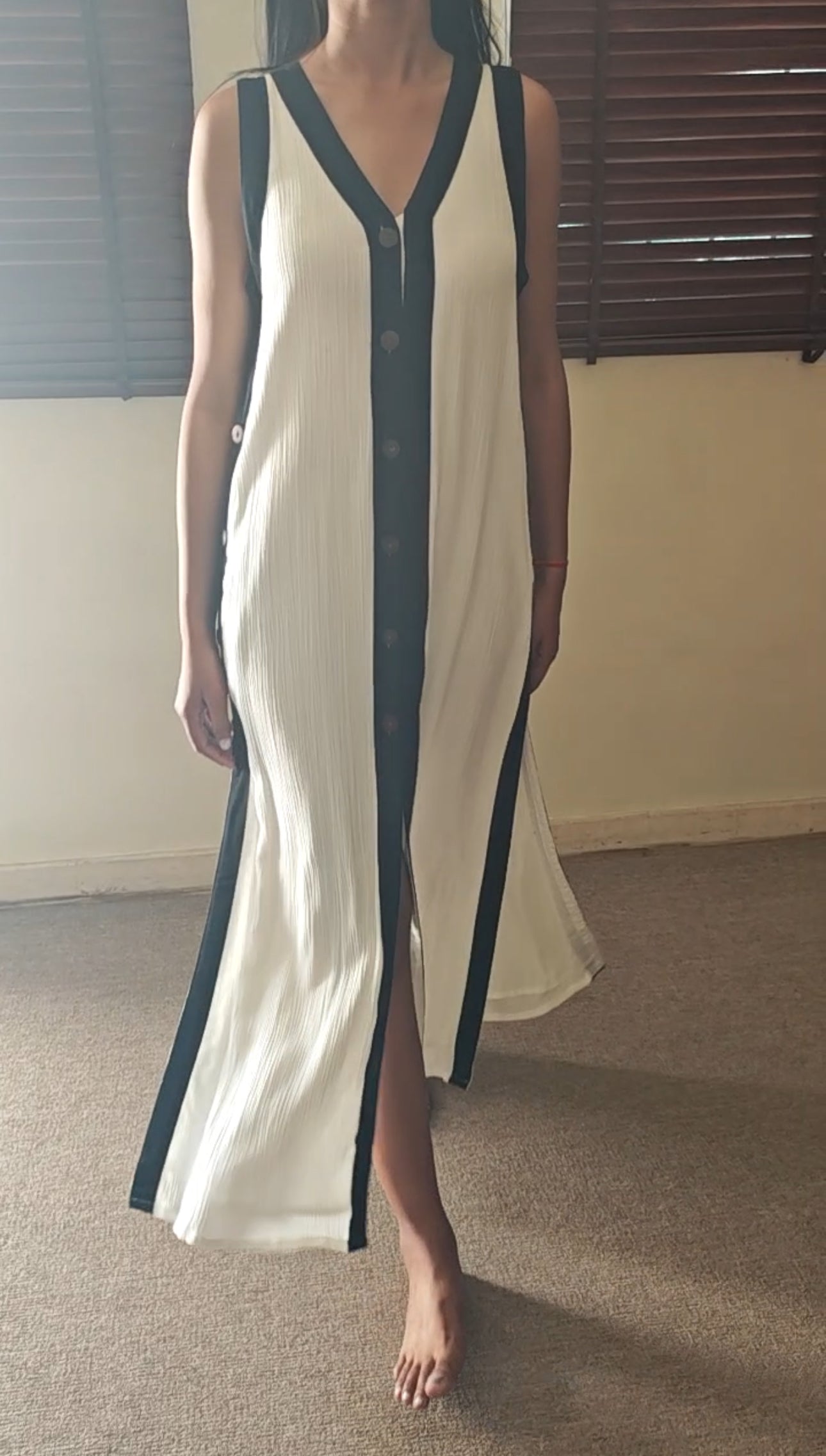 The Juliet : White And Black
