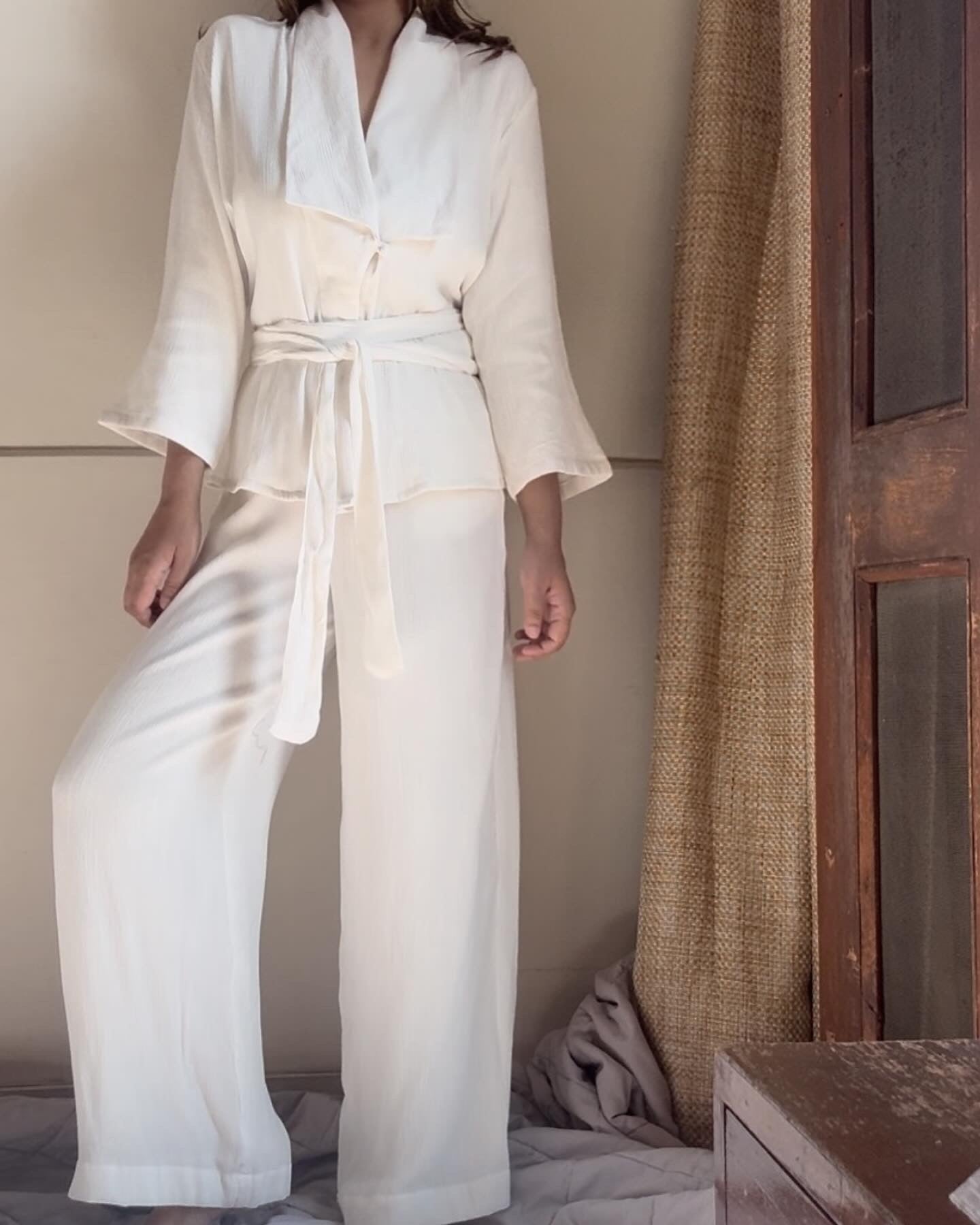 The Breezy Dusk Set : White