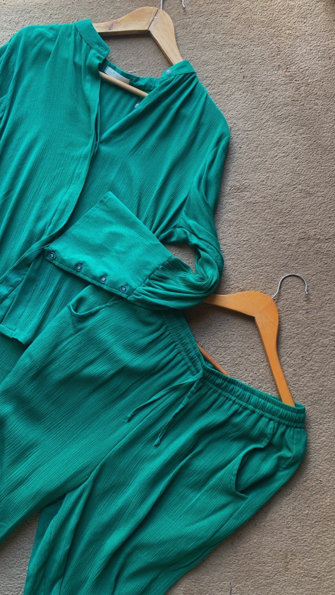 THE SEABED SET : Paris Green