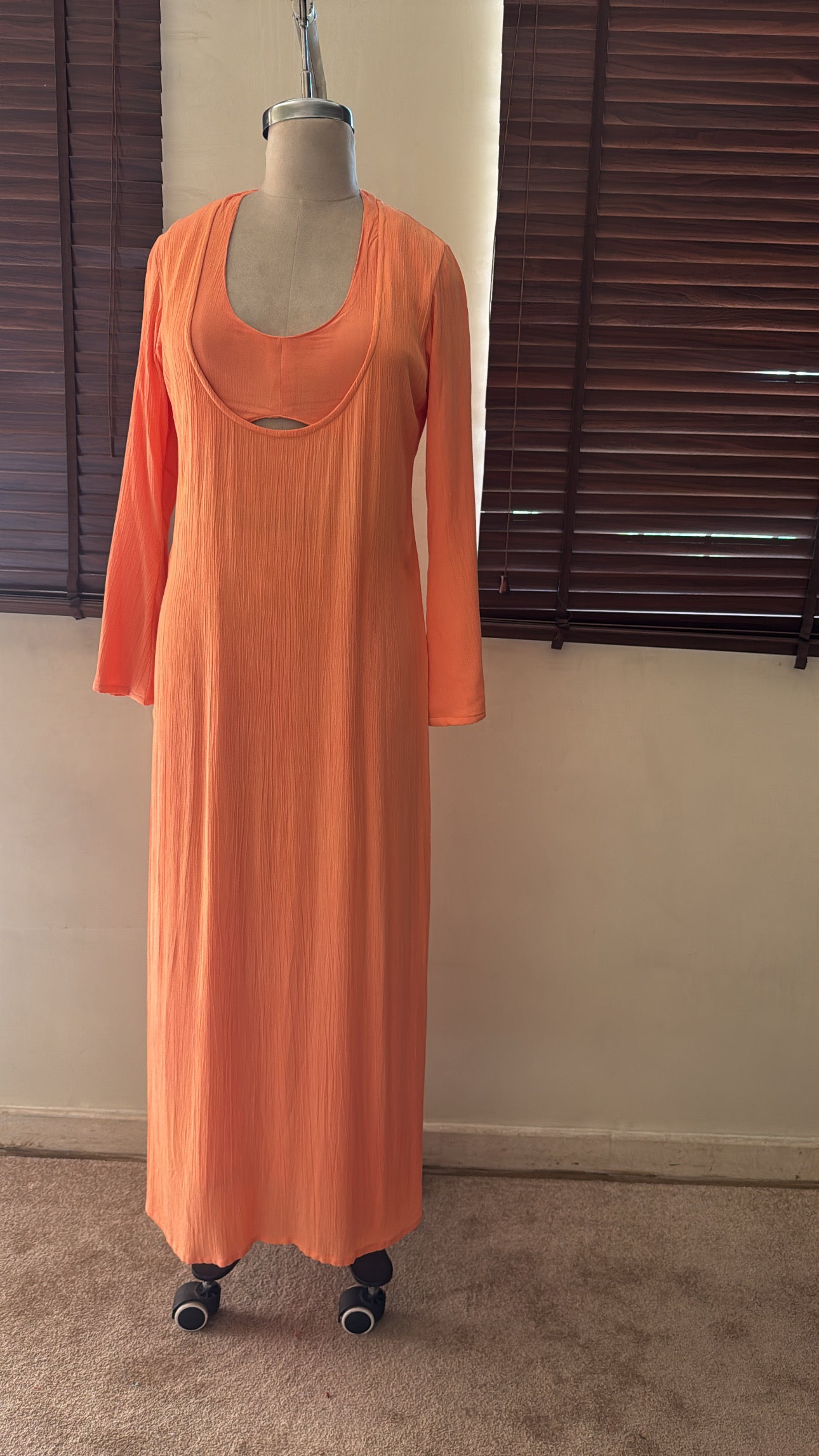 The Mossy Cove Dress : Peach