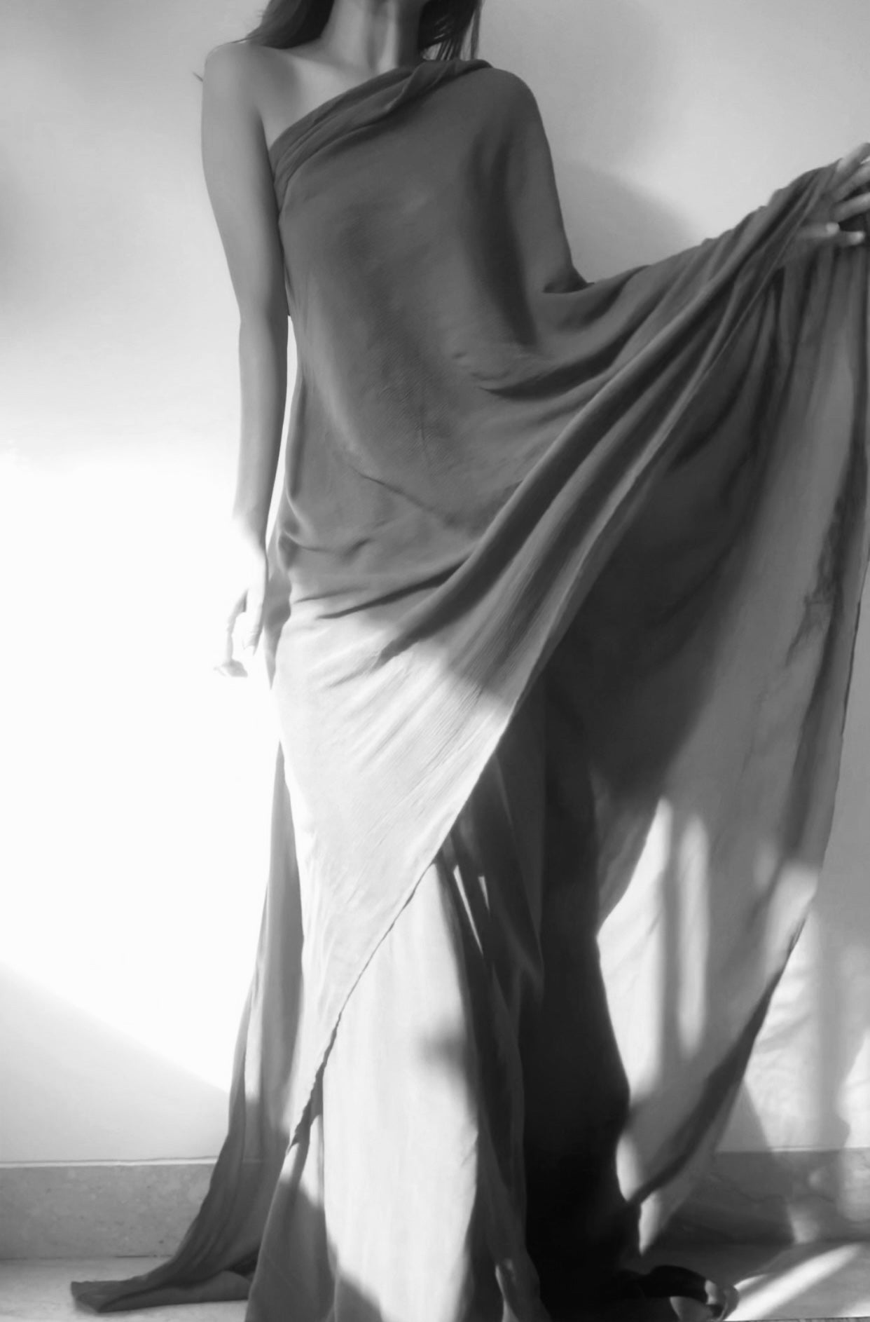 The Pre Draped Saree With Blouse : Red