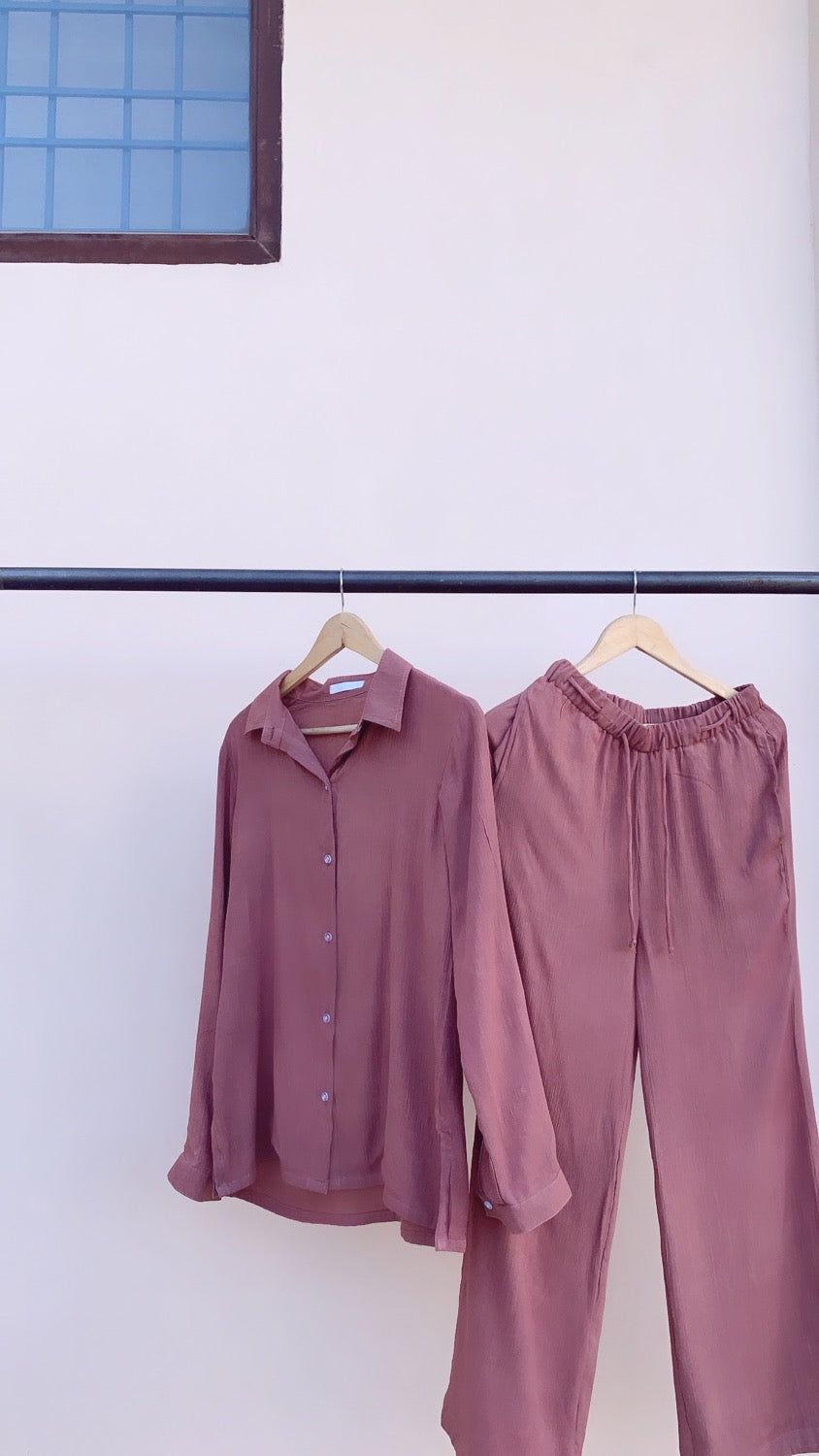 THE BROWN SAND SET