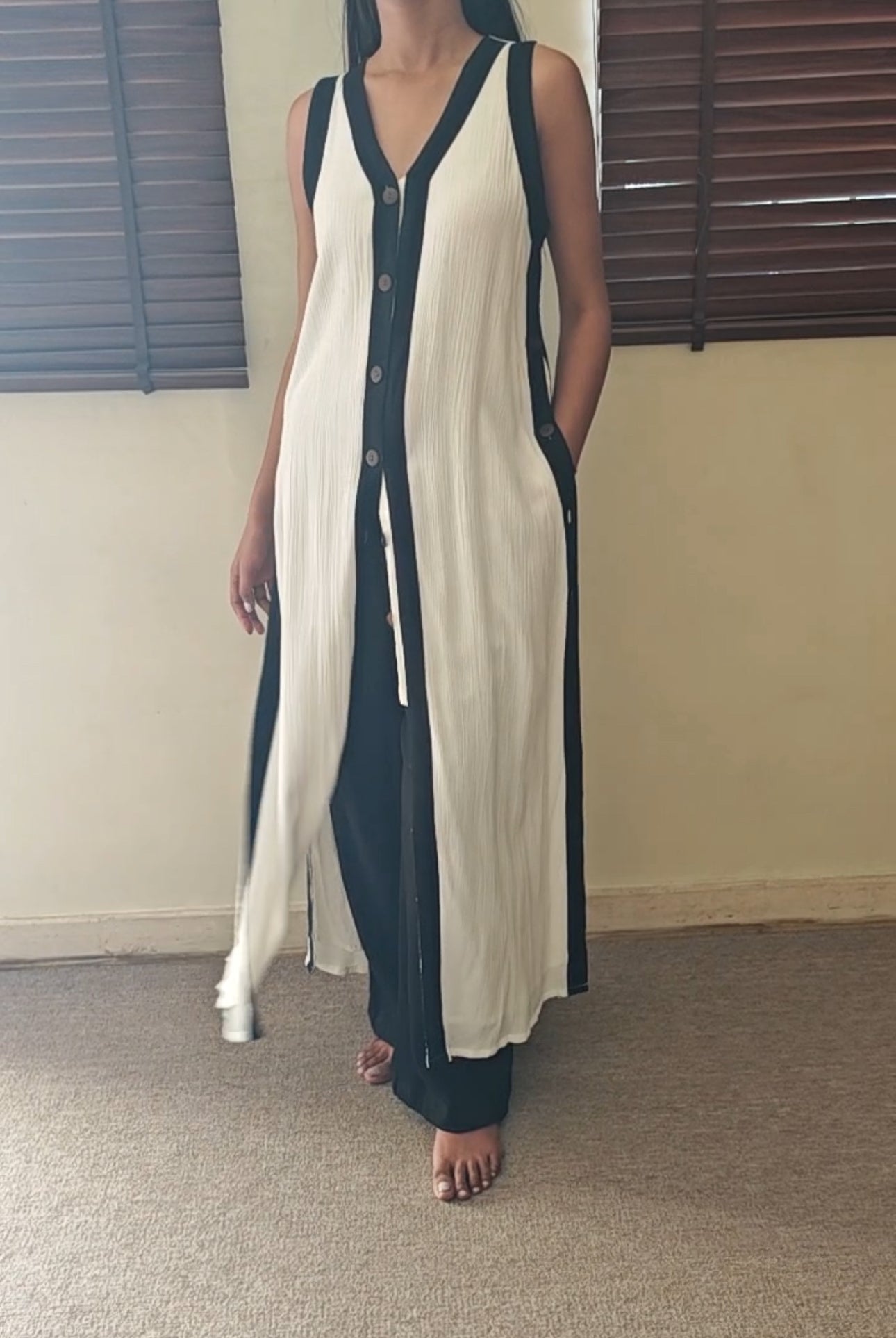 Juliet Set : White And Black