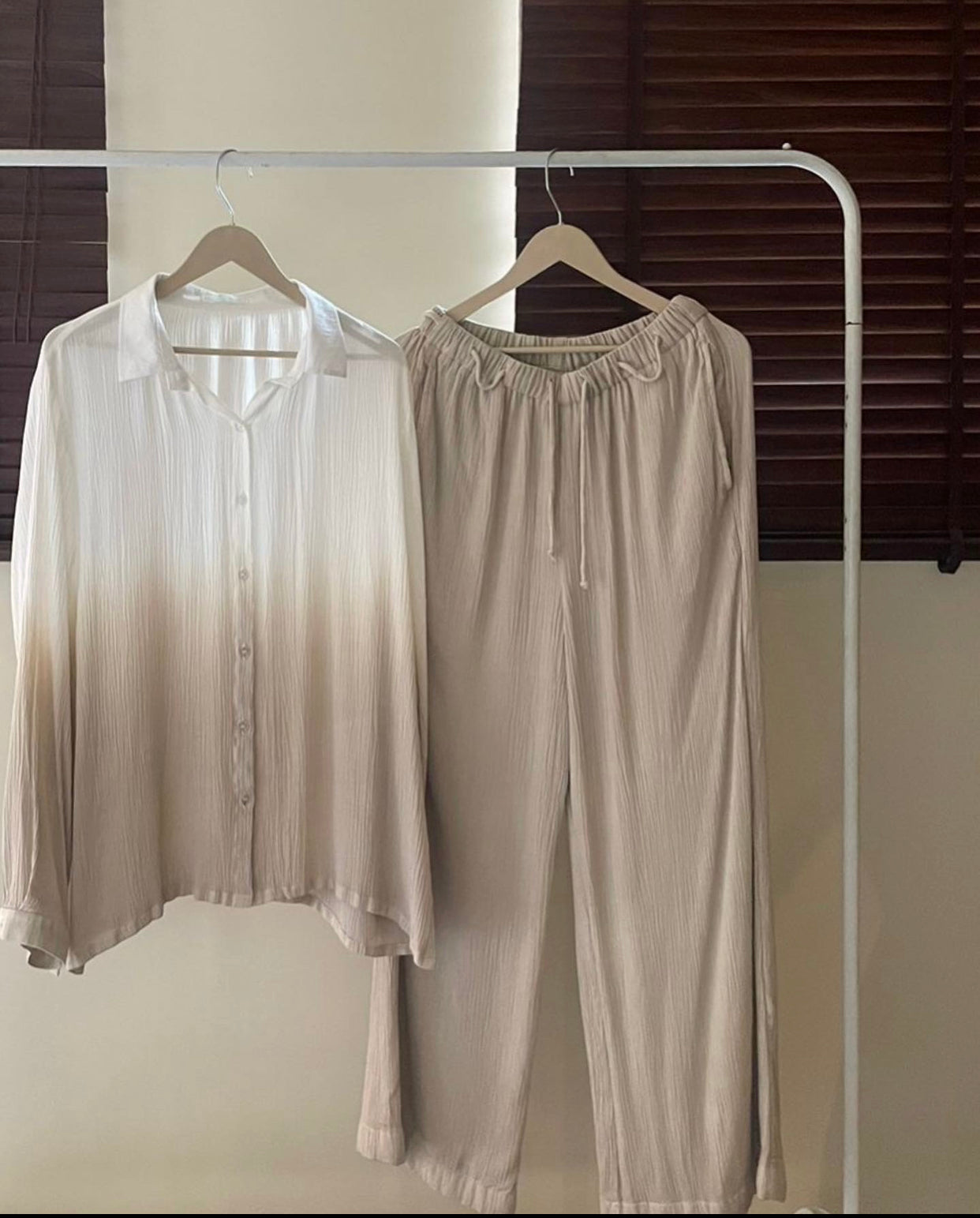 The Sand Set : White And Beige Ombré