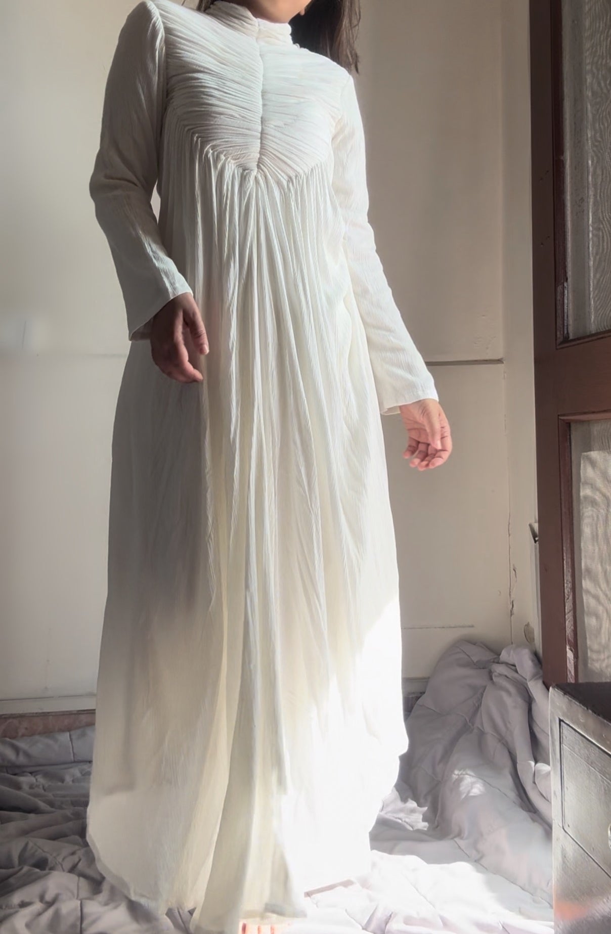 The Horizon Blush Set With Sleeves : White
