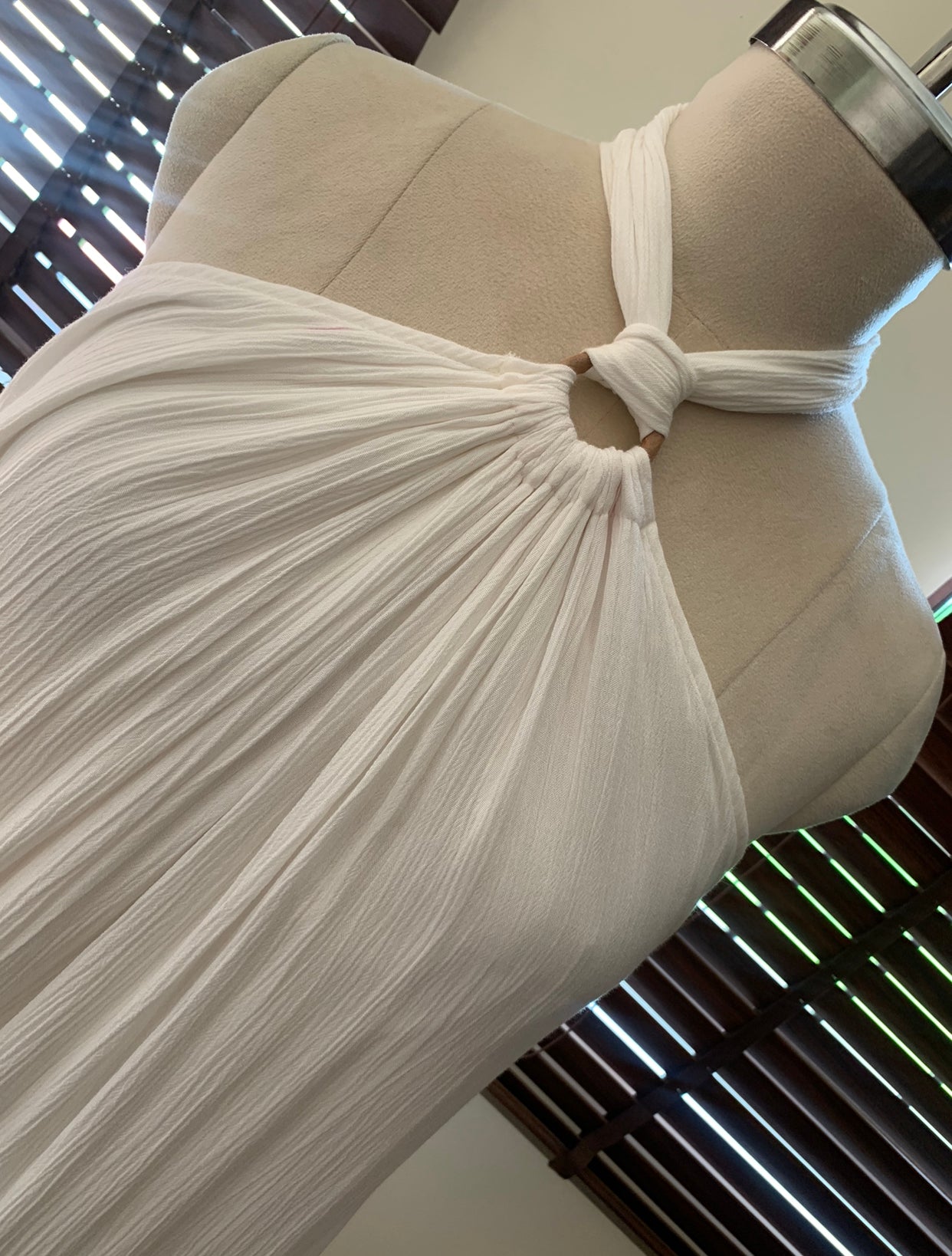 The Aurele Maxi : White
