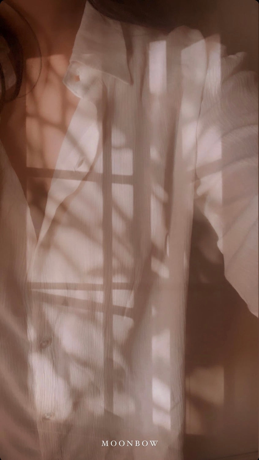 WHITE SAND SHIRT + ISLAND OF GREEN CHAIN