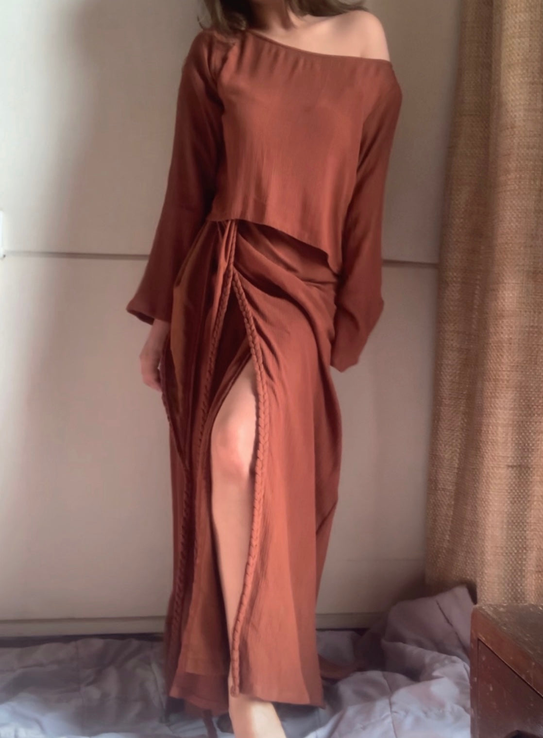 The Valencia : Brown