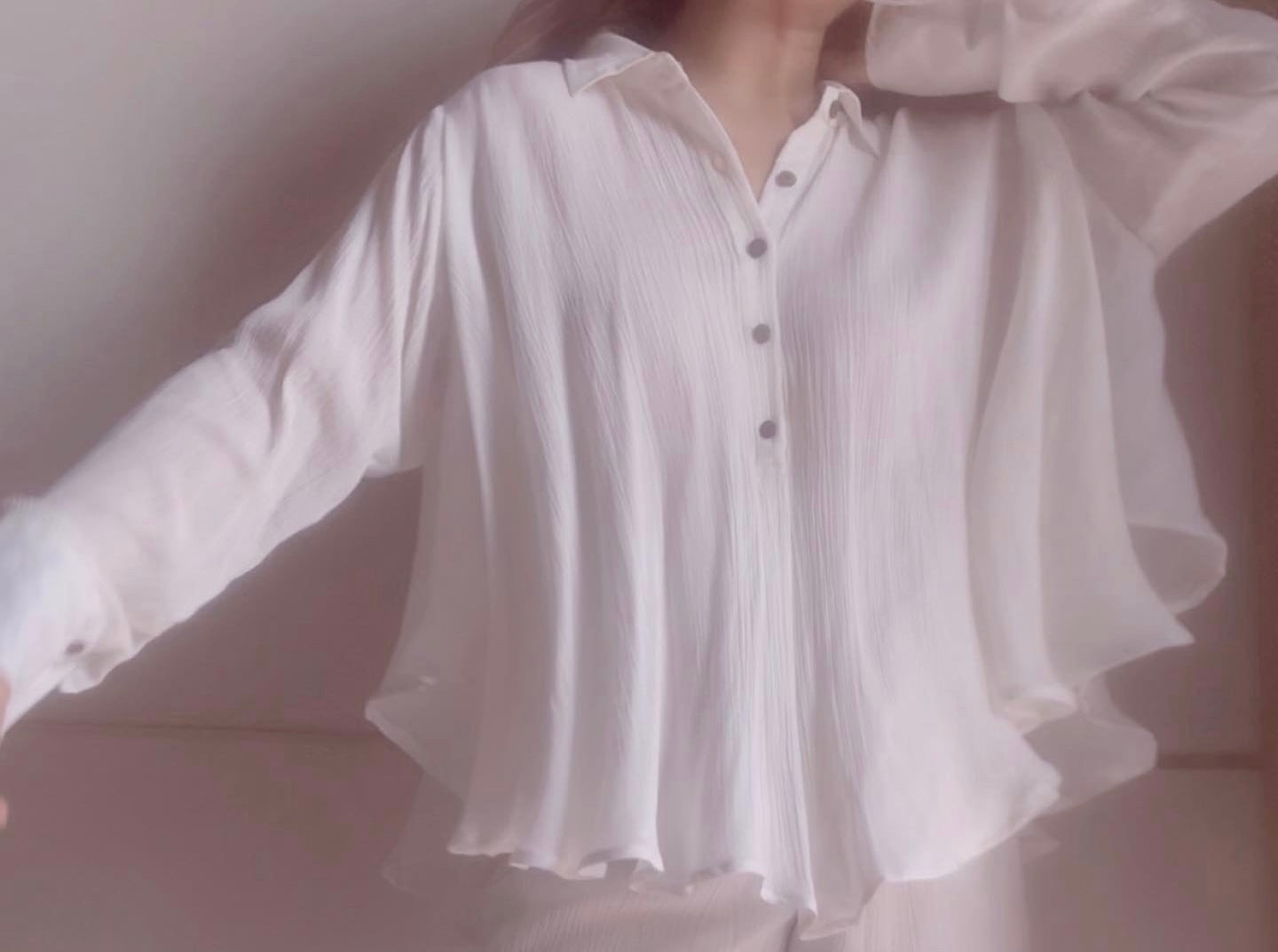 The Swirl Top : White