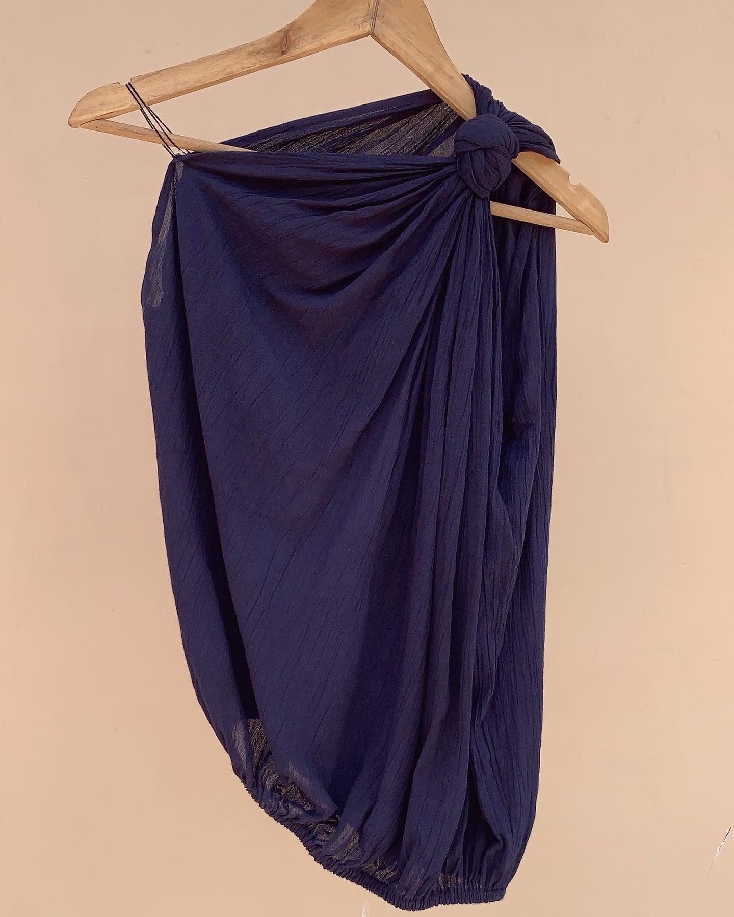 THE MAGMA Top : Dark Blue