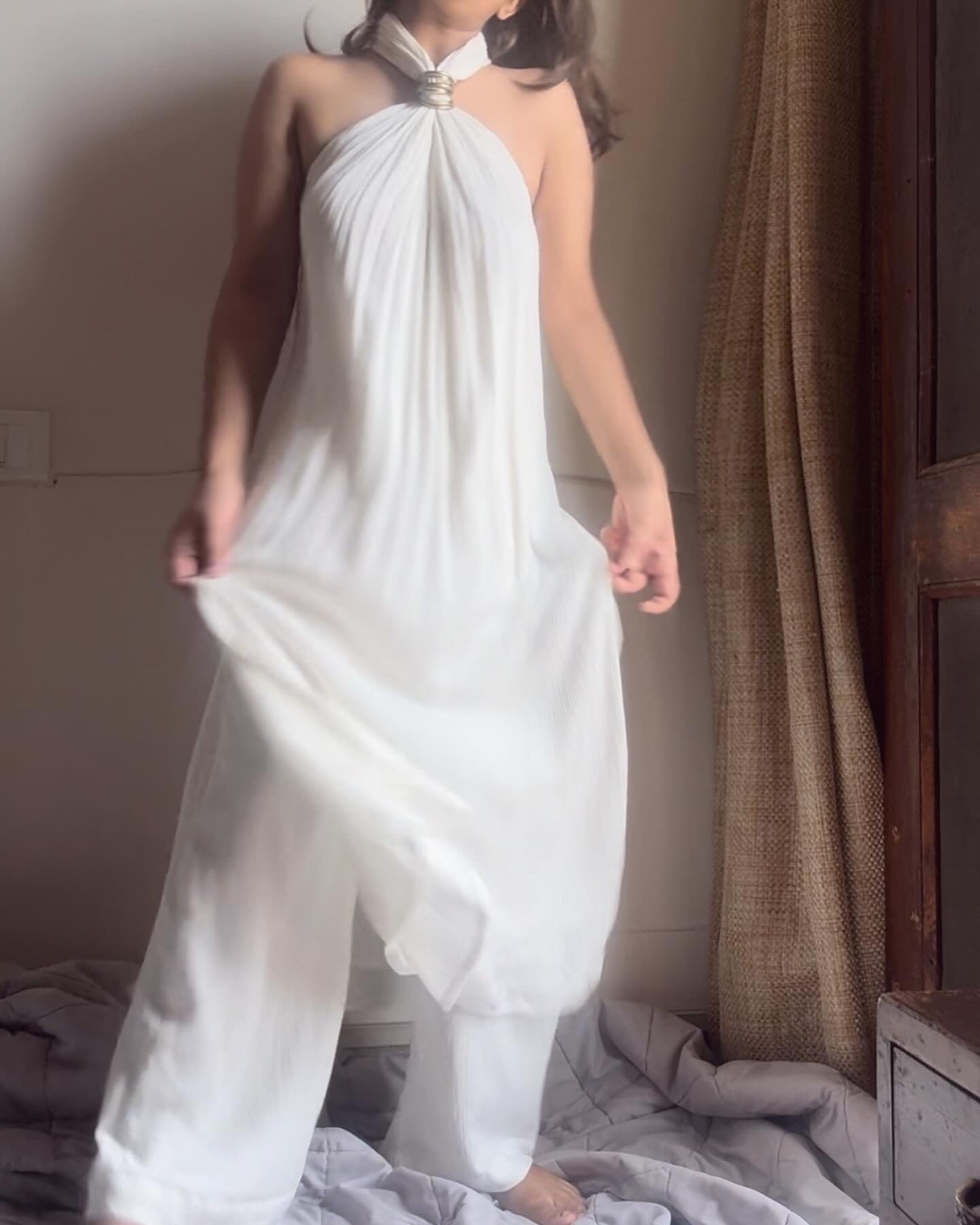 The Gloria Long Aurum : White