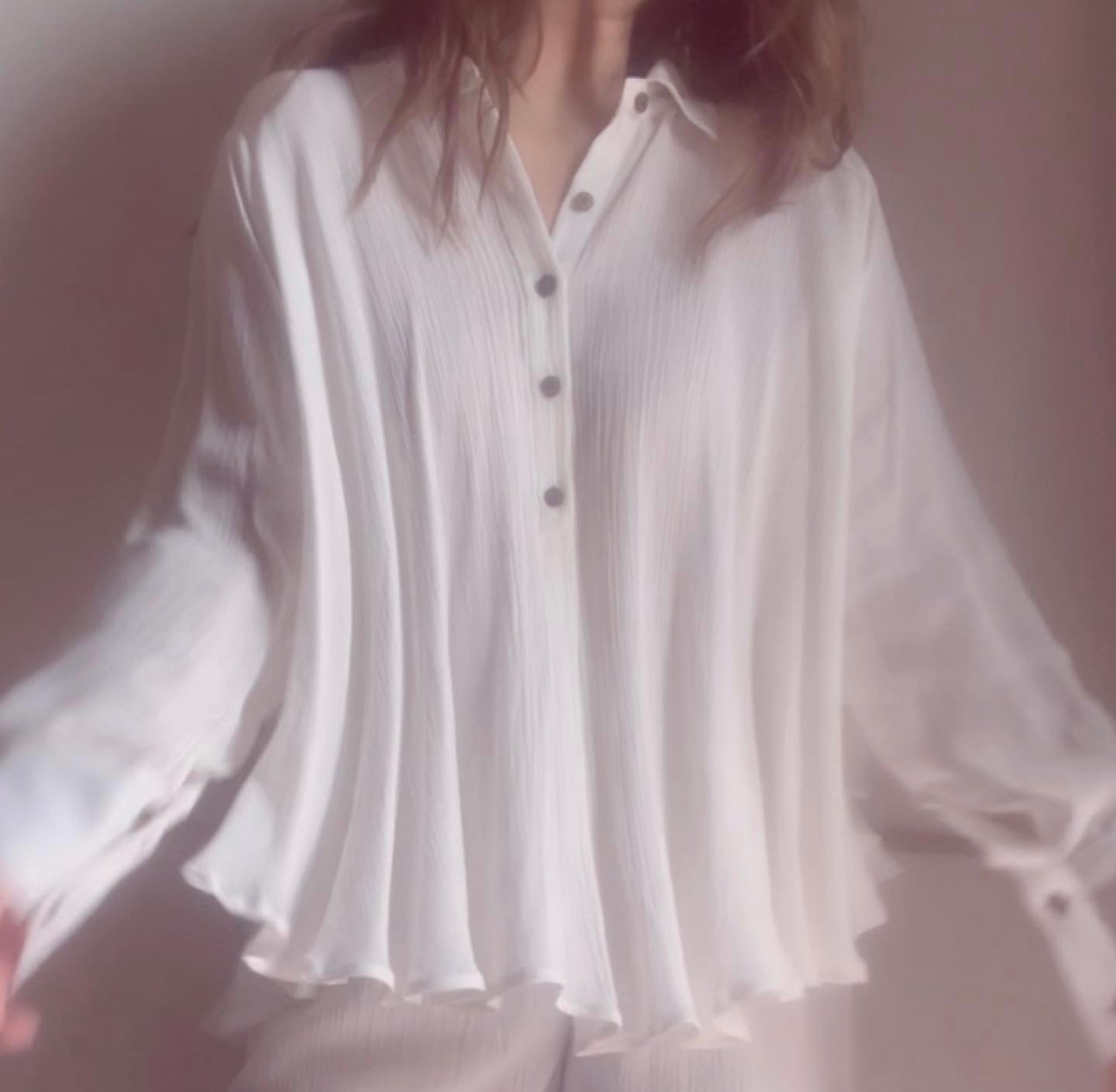 The Swirl Top : White