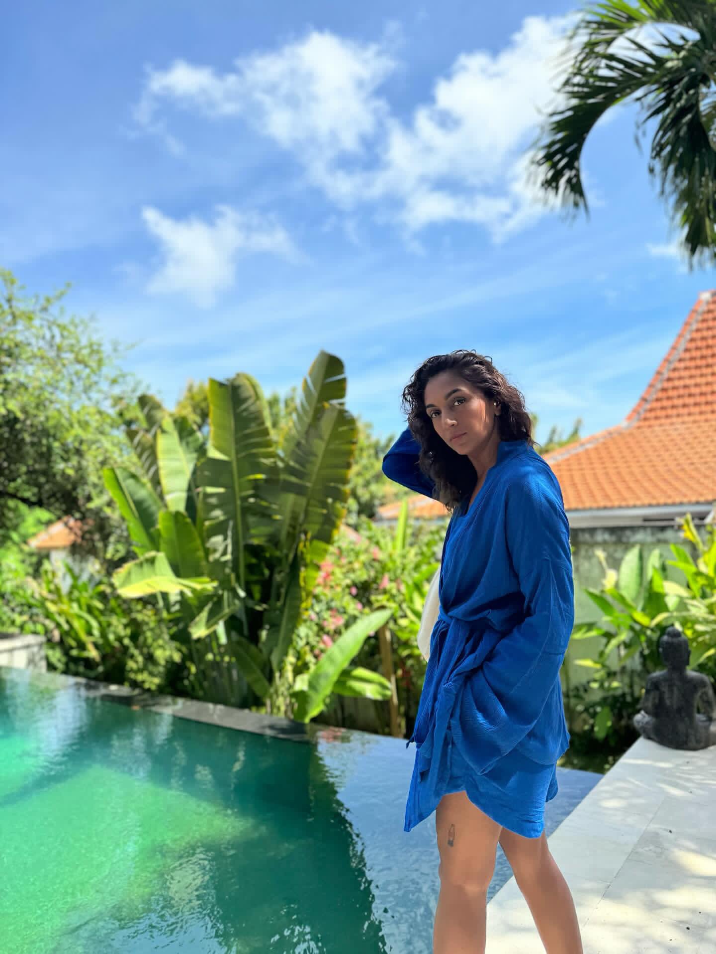 The Amber : Cobalt Blue