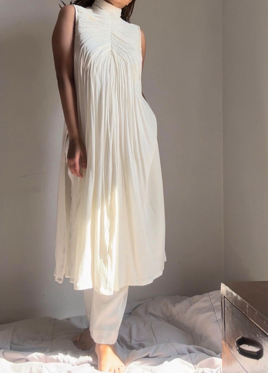 The Horizon Blush Set : White