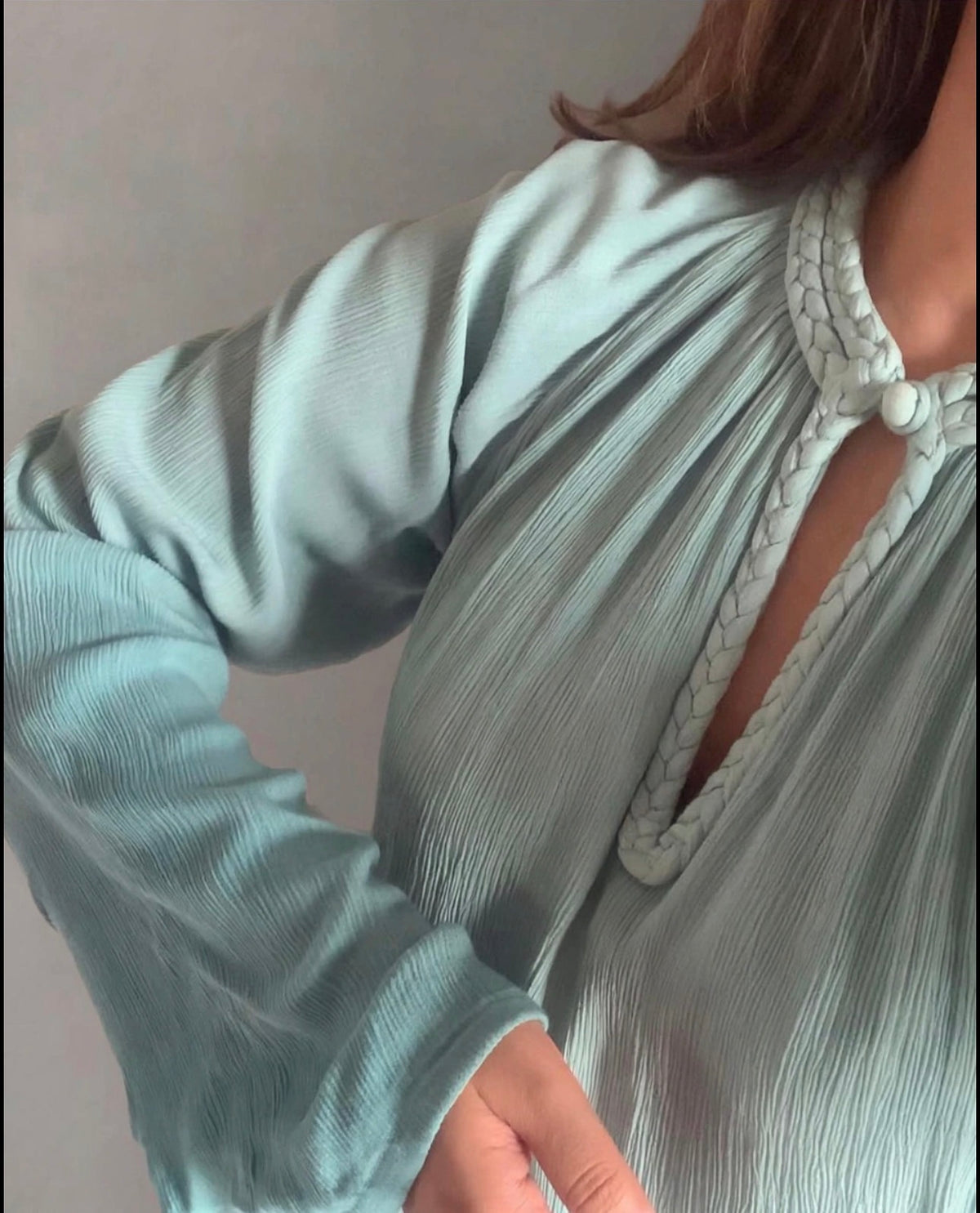 The Mira Set Sleeves : Light Teal Ombré