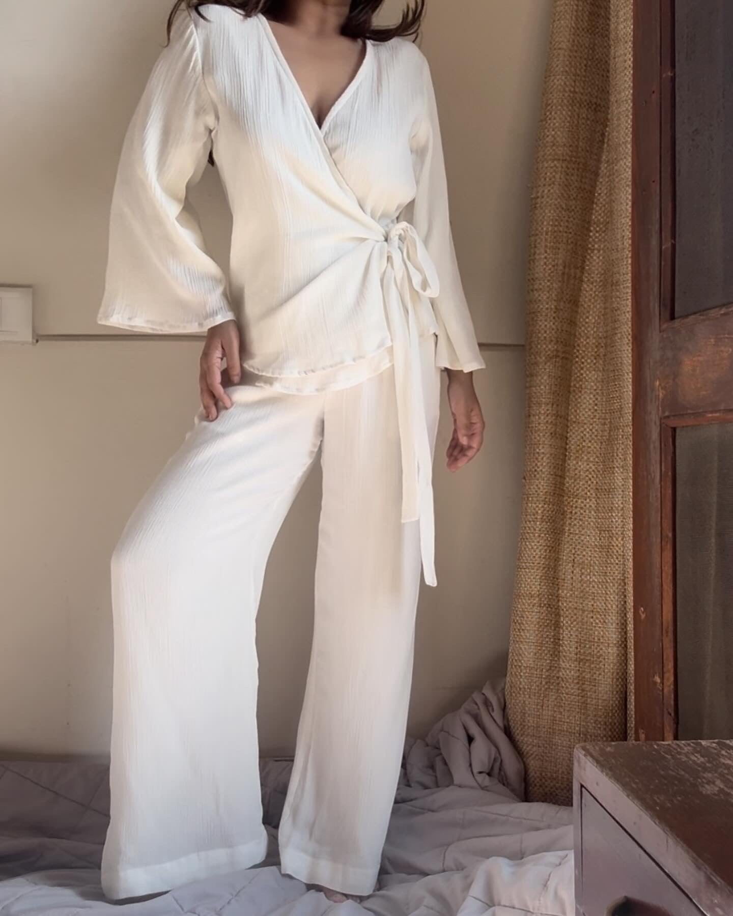 The Last  Light Set : White