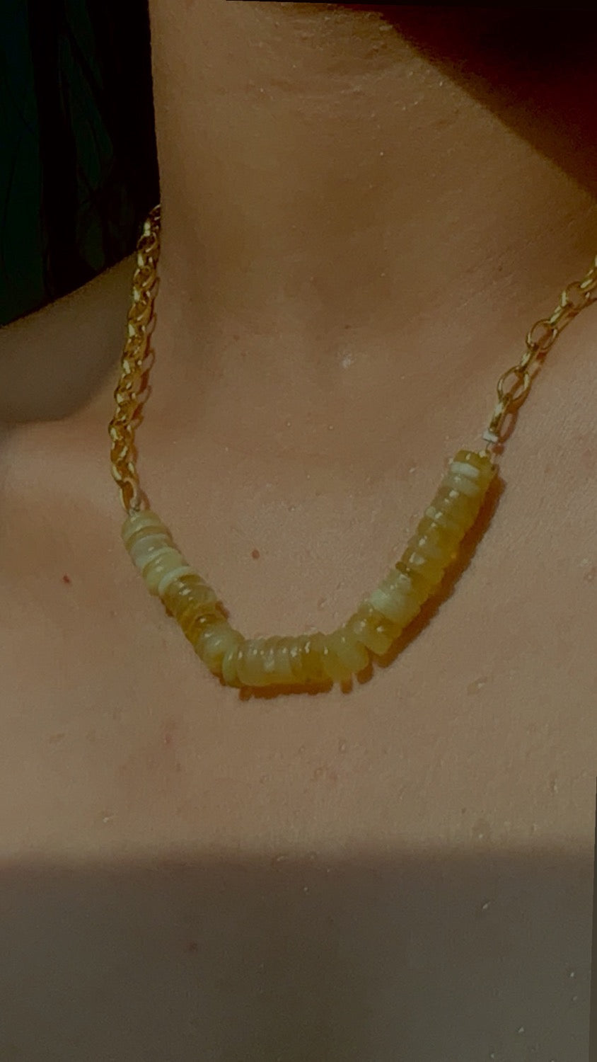 THE SOLIS CHAIN