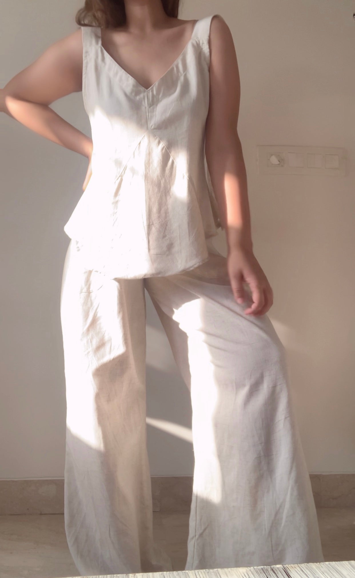 The Hail Set : Off White