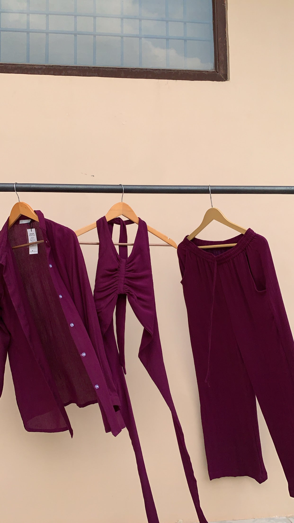 The WHITSUNDAY SET : Burgundy