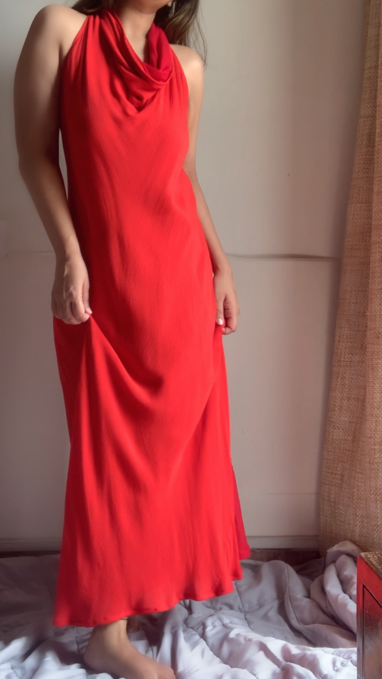 The  Astra Midi : Red