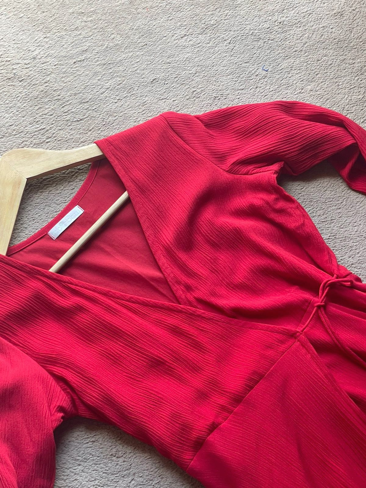 THE SELENA : Red