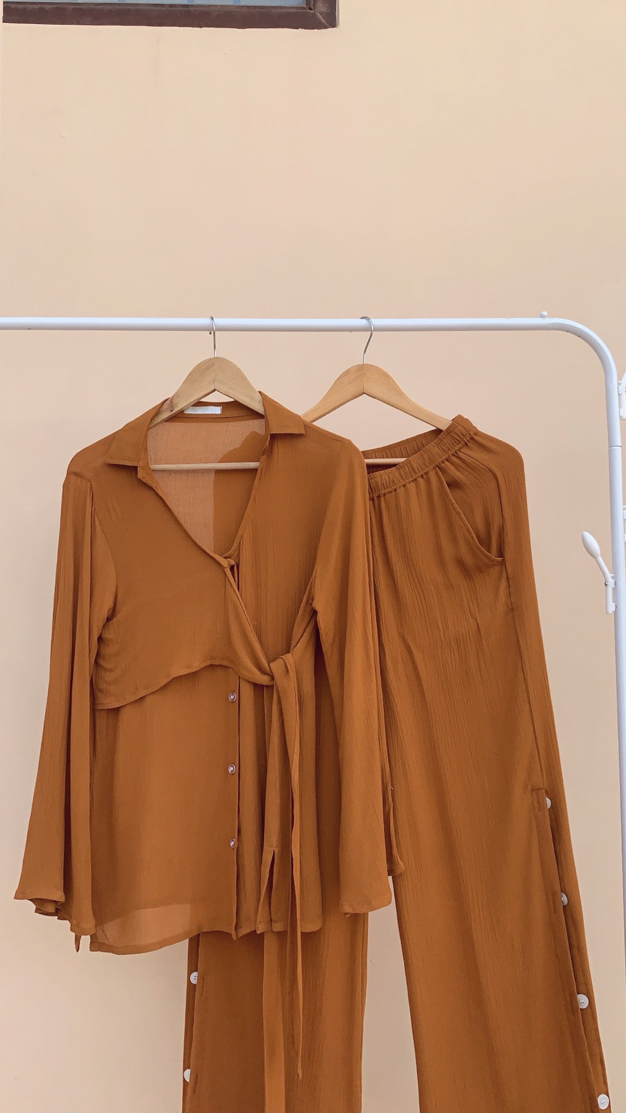 Thalassic Top + Sand Dunes Pants : Honey