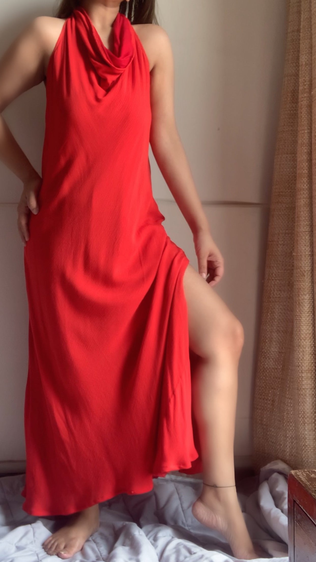 The  Astra Midi : Red